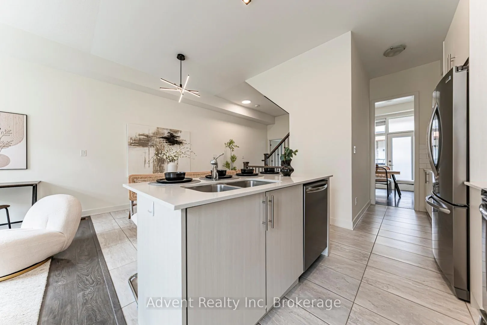 Photo 18 of 30 Brunet Drive, Vaughan, Vellore Village — HOMEH