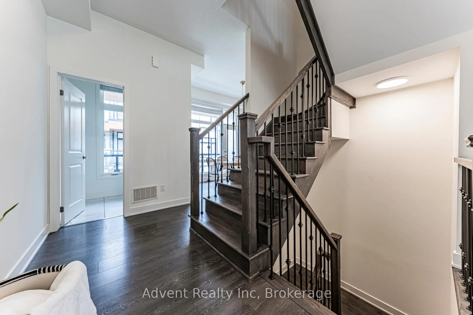 Photo 20 of 30 Brunet Drive, Vaughan, Vellore Village — HOMEH