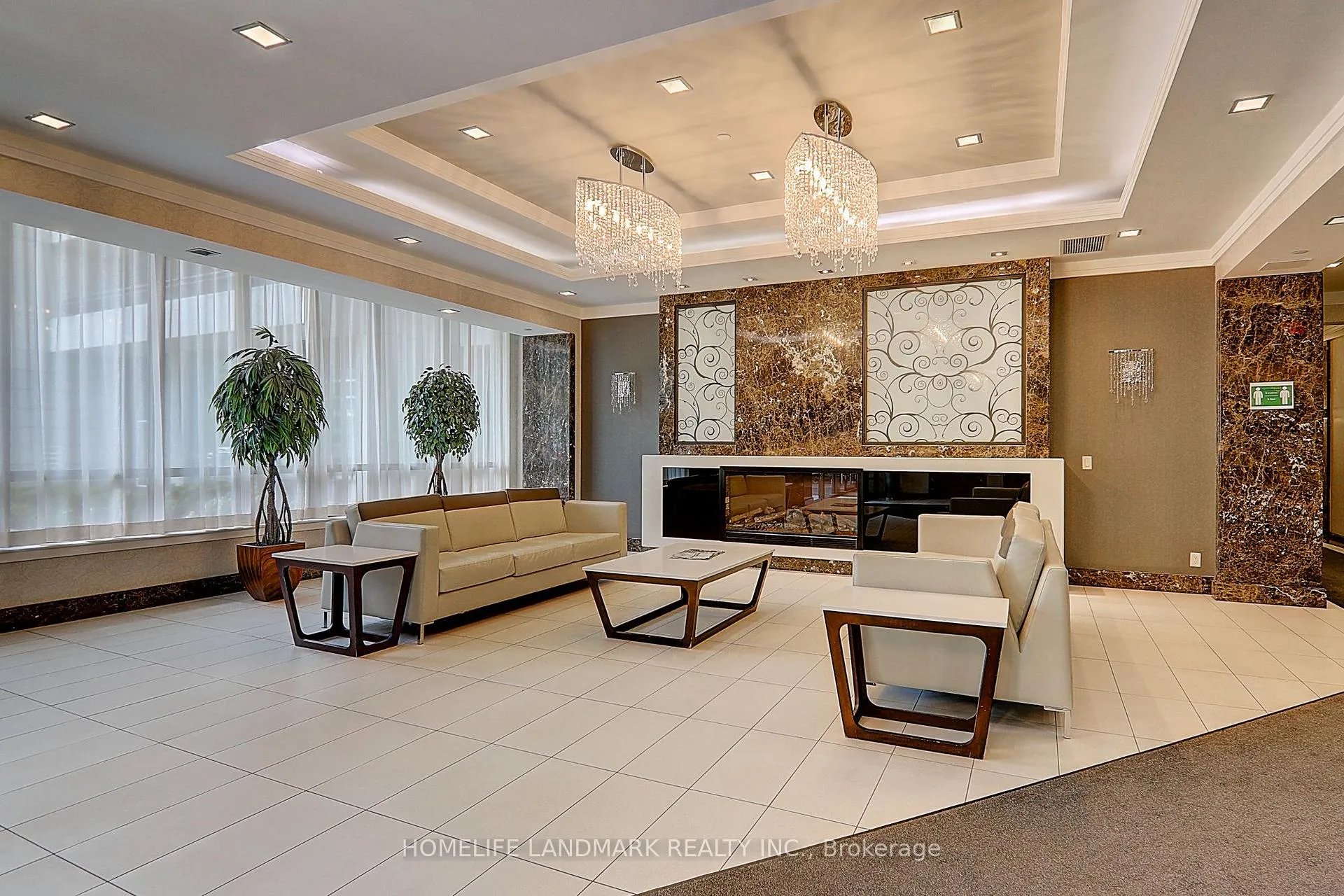 Photo 2 of Unit PH12, 370 Highway 7 Road E, Richmond Hill, Doncrest — HOMEH