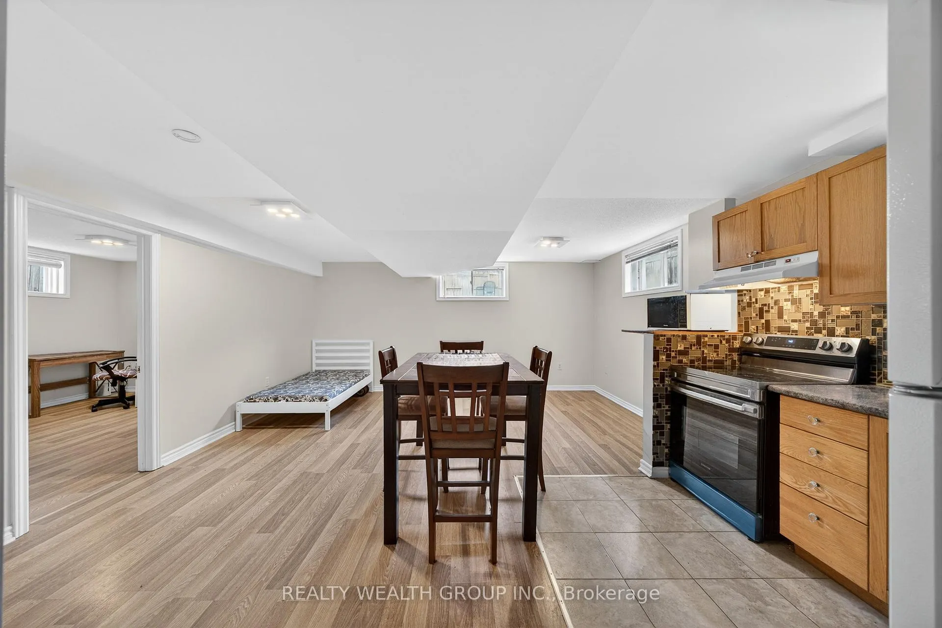 Photo 4 of Unit #Lower, 79 Hanmer Street E, Barrie, East Bayfield — HOMEH