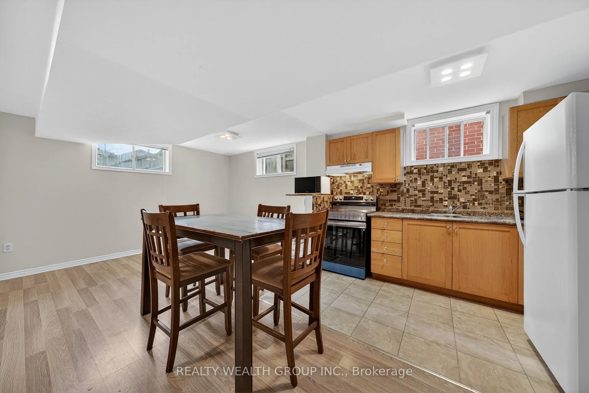 Photo 5 of Unit #Lower, 79 Hanmer Street E, Barrie, East Bayfield — HOMEH