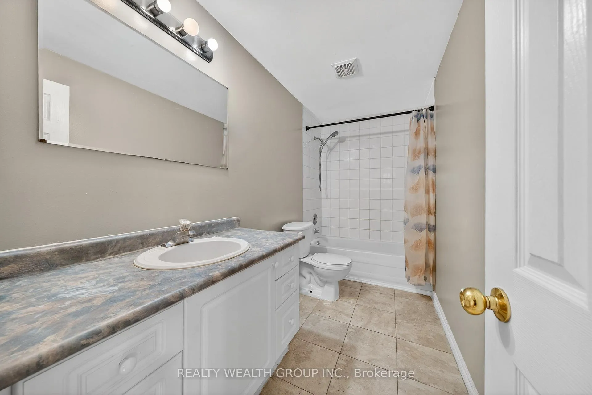 Photo 13 of Unit #Lower, 79 Hanmer Street E, Barrie, East Bayfield — HOMEH