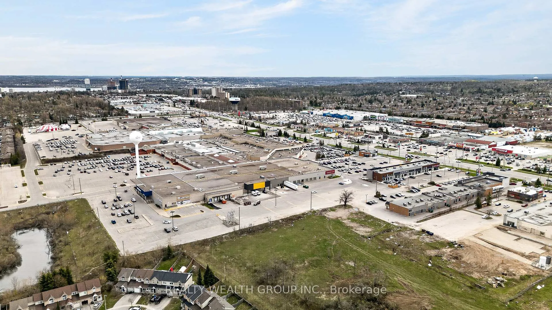 Photo 17 of Unit #Lower, 79 Hanmer Street E, Barrie, East Bayfield — HOMEH