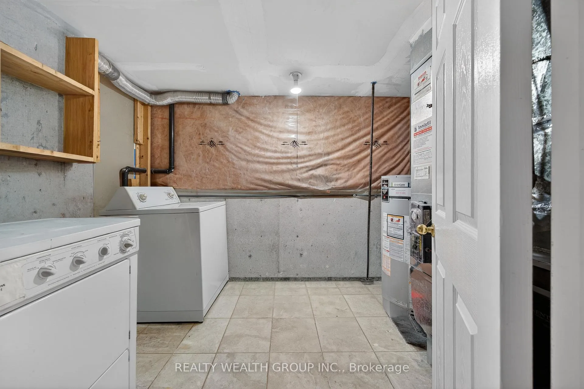 Photo 19 of Unit #Lower, 79 Hanmer Street E, Barrie, East Bayfield — HOMEH