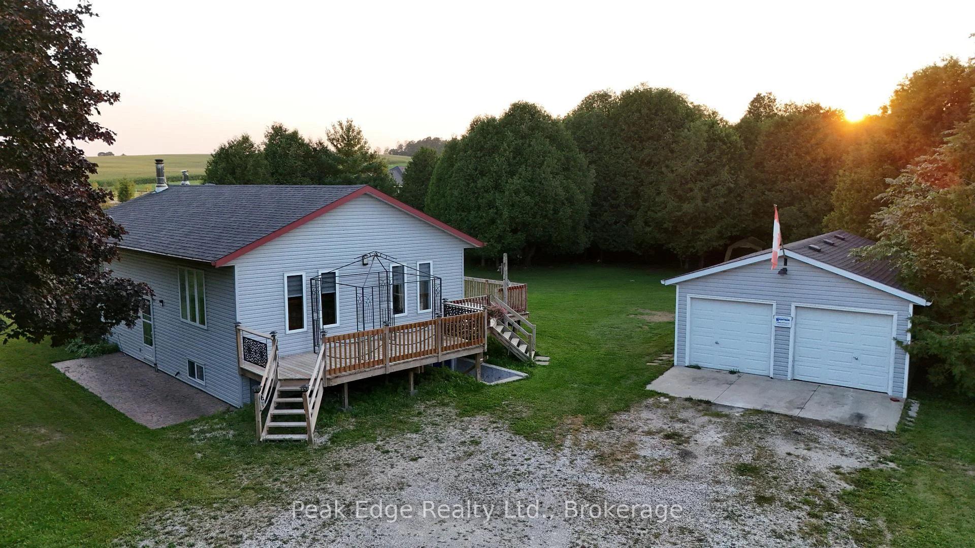 Photo 6 of 9840 Baseline Road, Minto — HOMEH