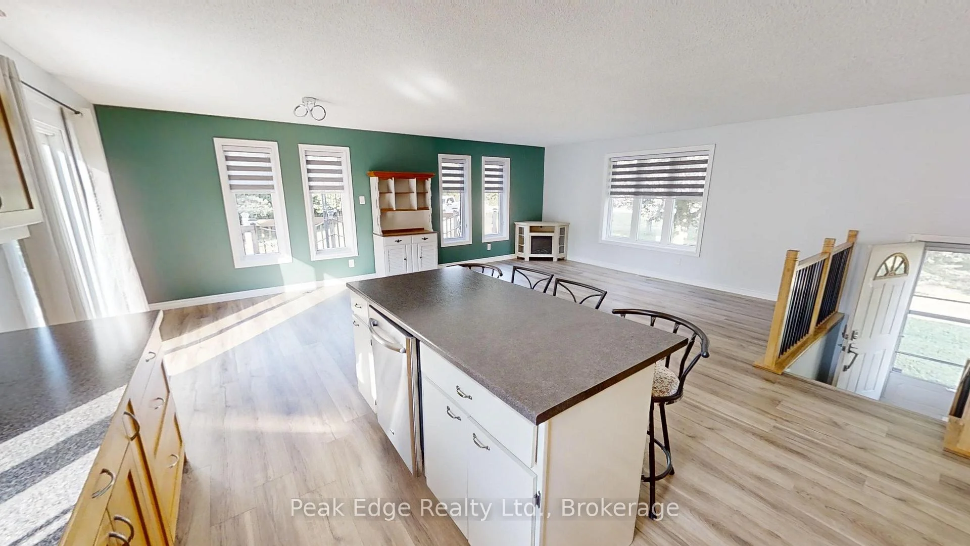 Photo 19 of 9840 Baseline Road, Minto — HOMEH