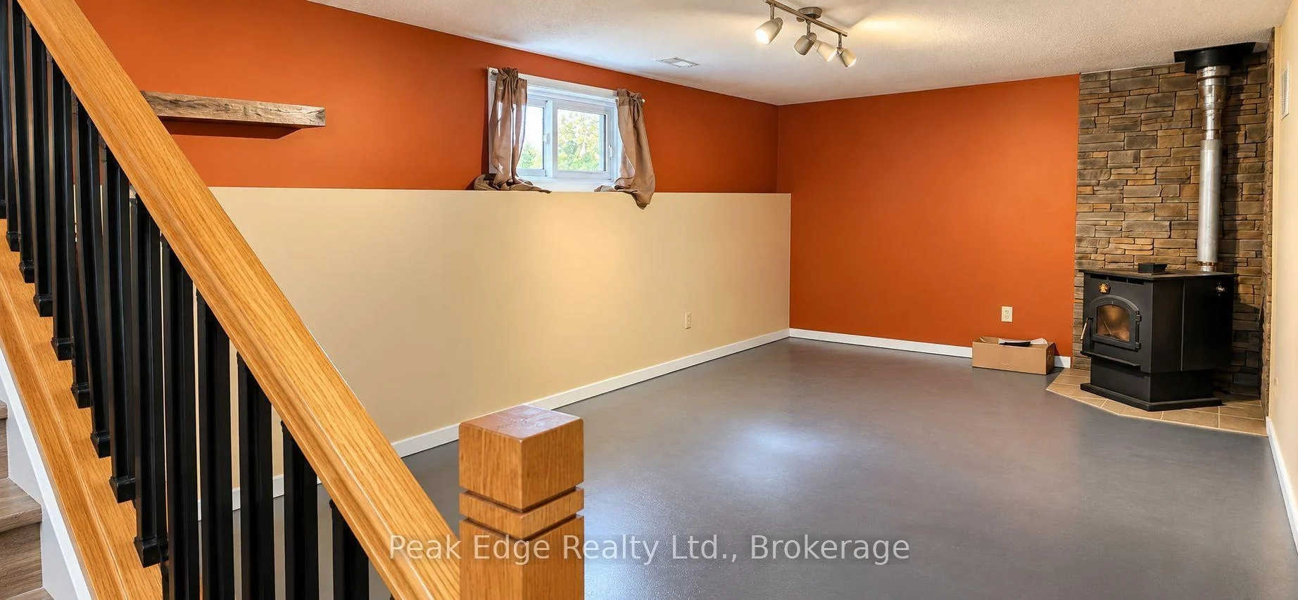 Photo 83 of 9840 Baseline Road, Minto — HOMEH