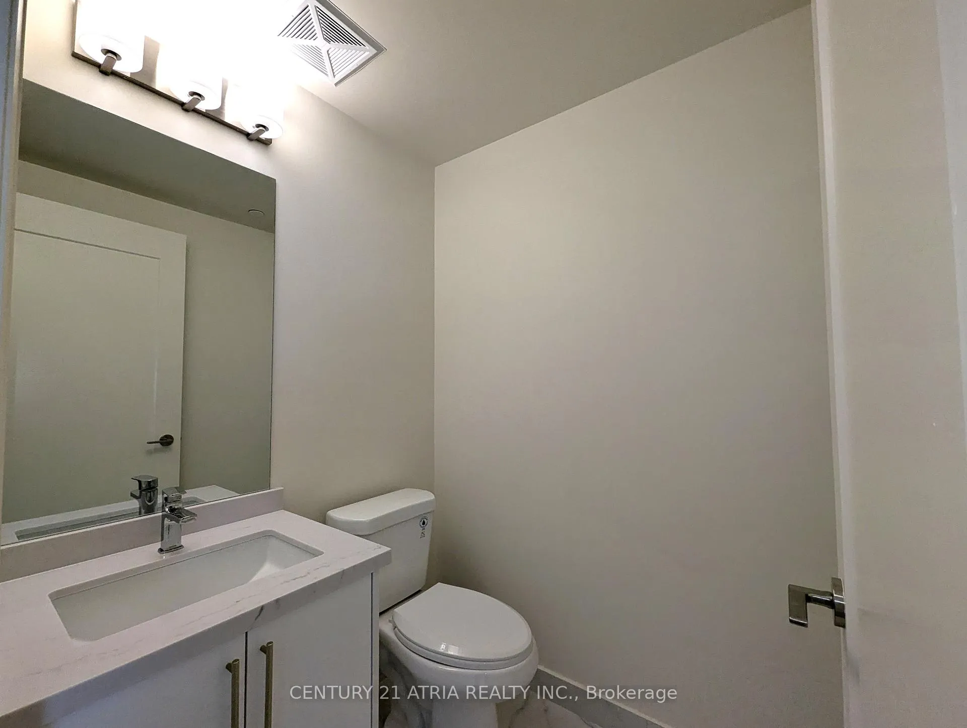 Photo 5 of Unit 2305, 27 Korda Gate, Vaughan, Vellore Village — HOMEH