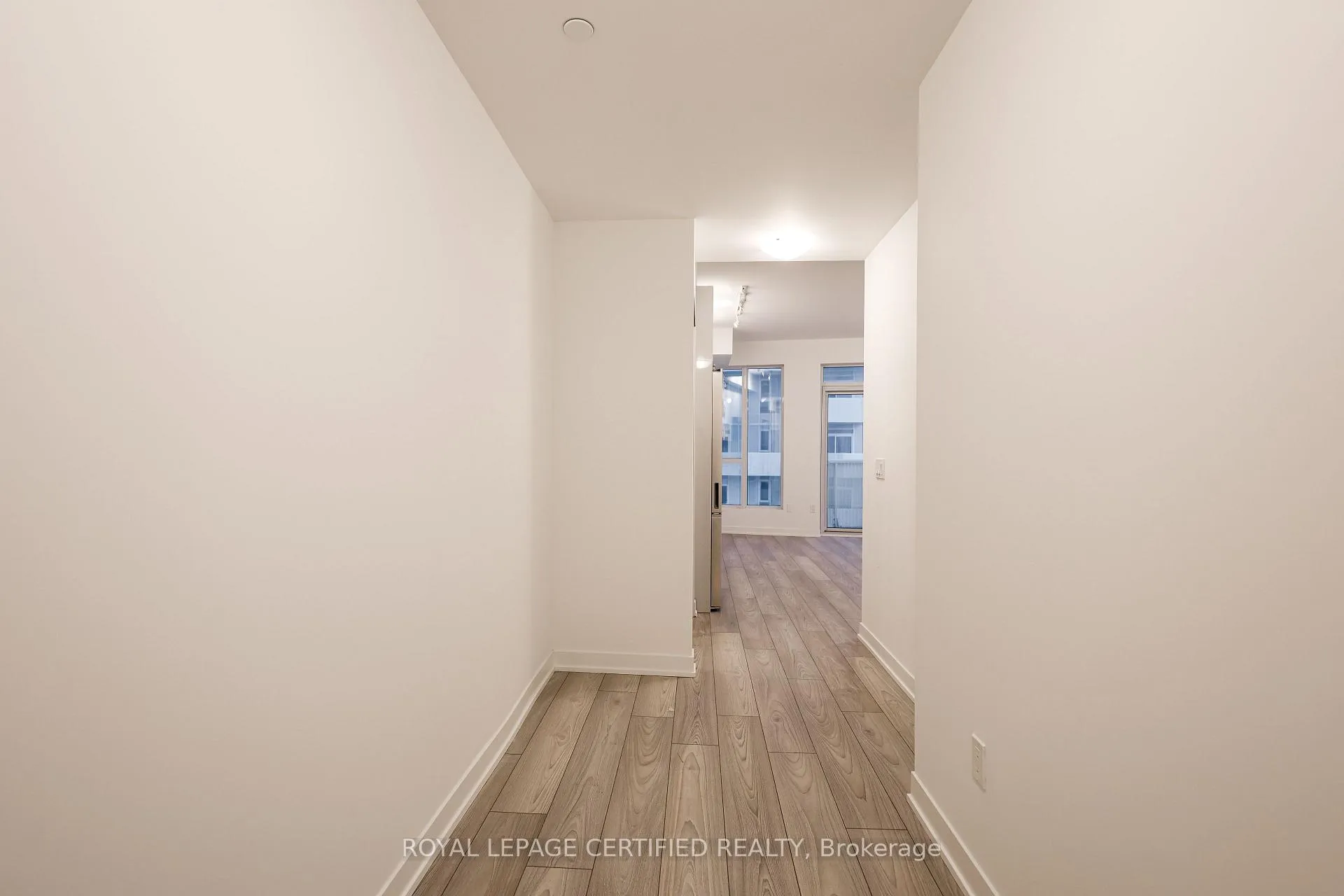 Photo 2 of Unit 1223, 498 Caldari Road, Vaughan, Concord — HOMEH