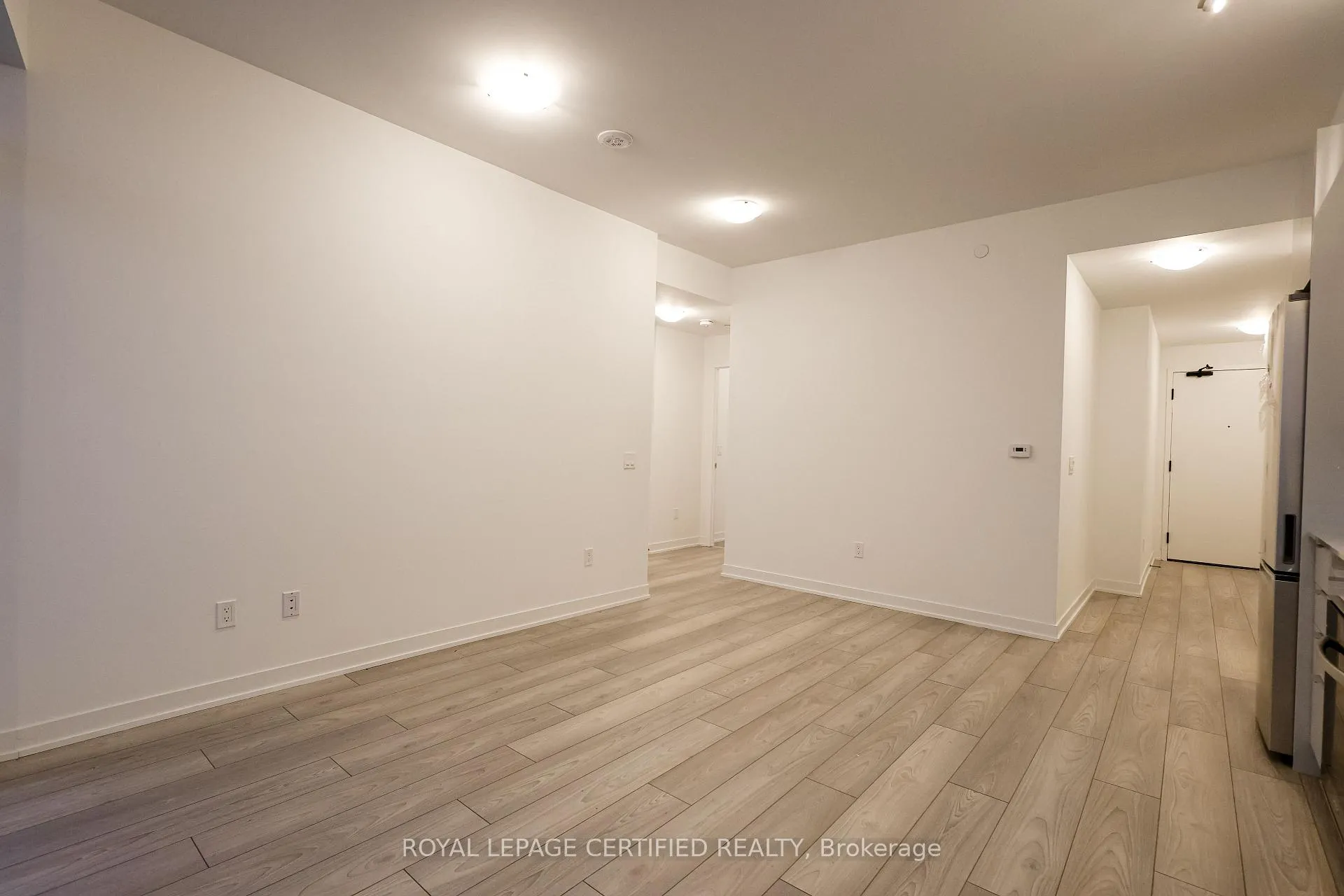 Photo 5 of Unit 1223, 498 Caldari Road, Vaughan, Concord — HOMEH