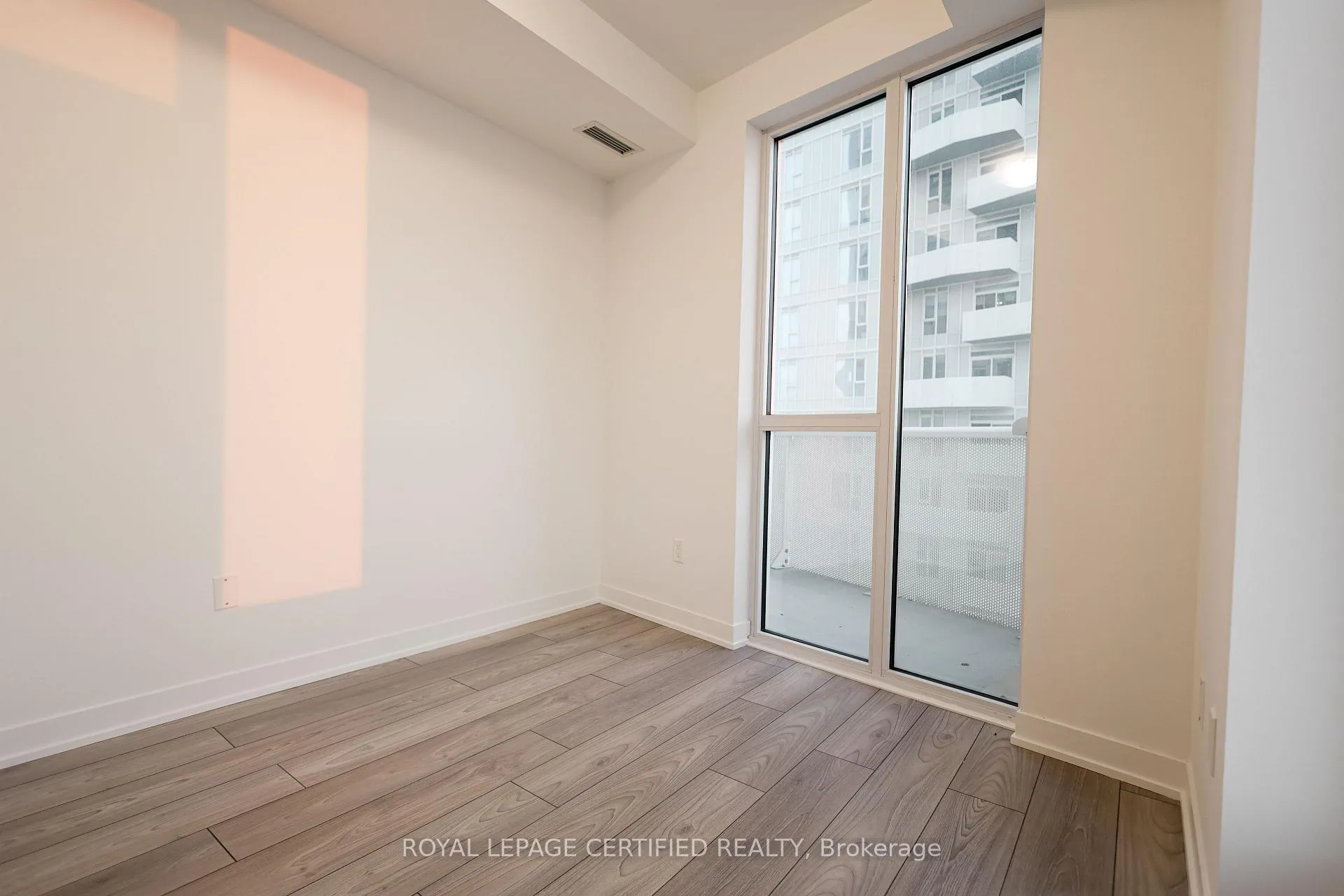 Photo 14 of Unit 1223, 498 Caldari Road, Vaughan, Concord — HOMEH