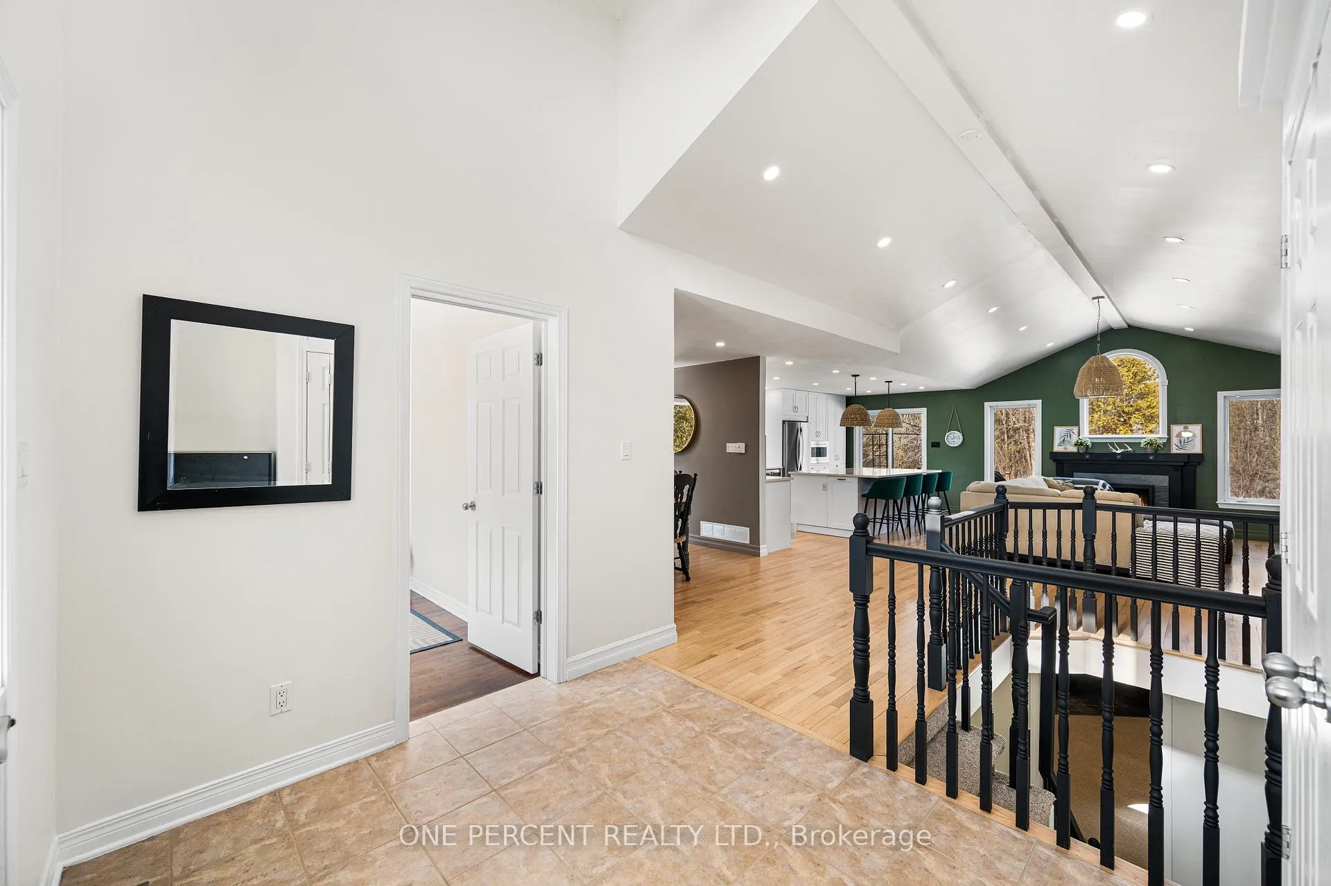 Photo 3 of 28 Sawgrass Circle, Ottawa, Remainder of Stittsville & Area — HOMEH
