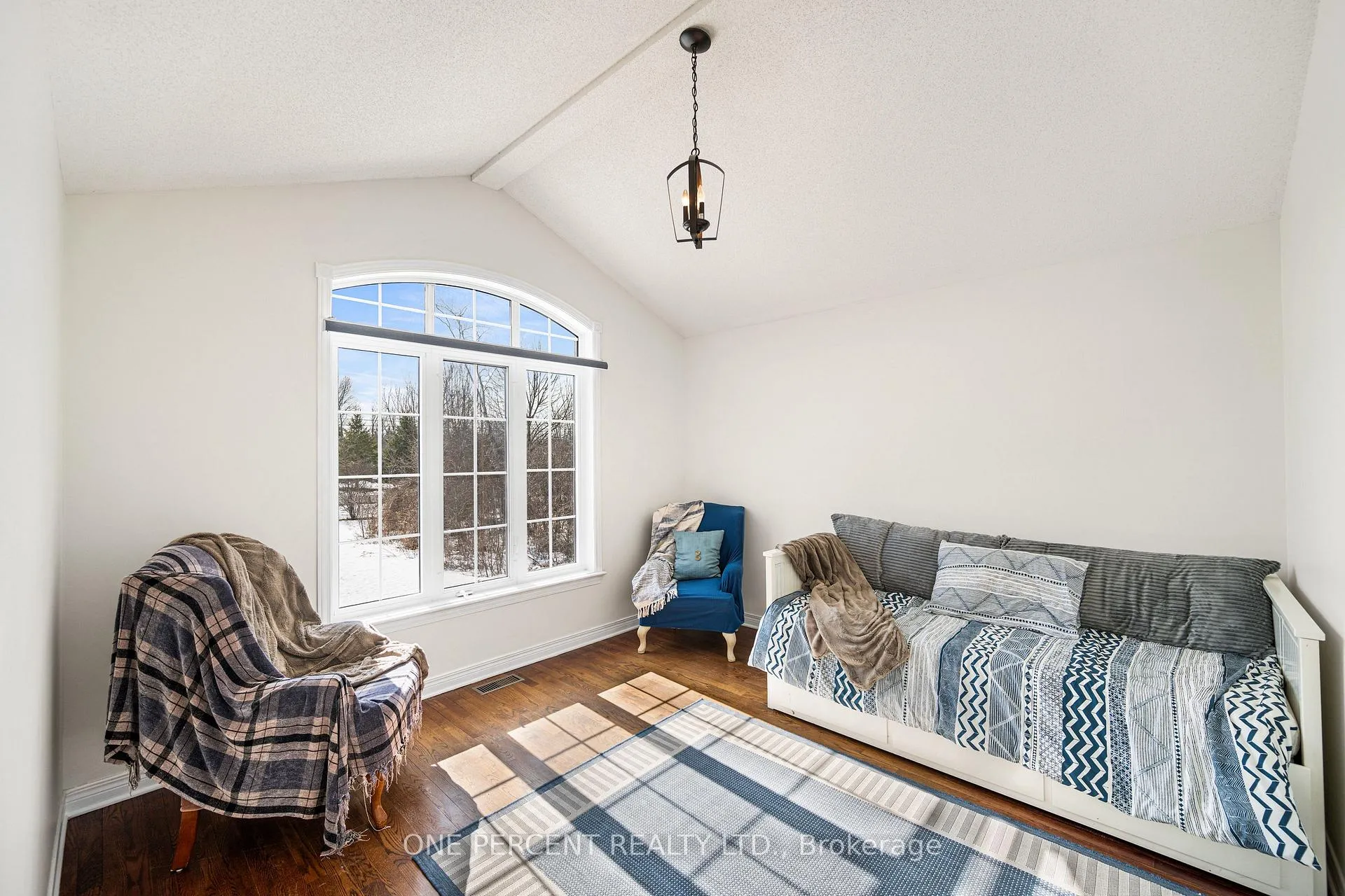 Photo 4 of 28 Sawgrass Circle, Ottawa, Remainder of Stittsville & Area — HOMEH