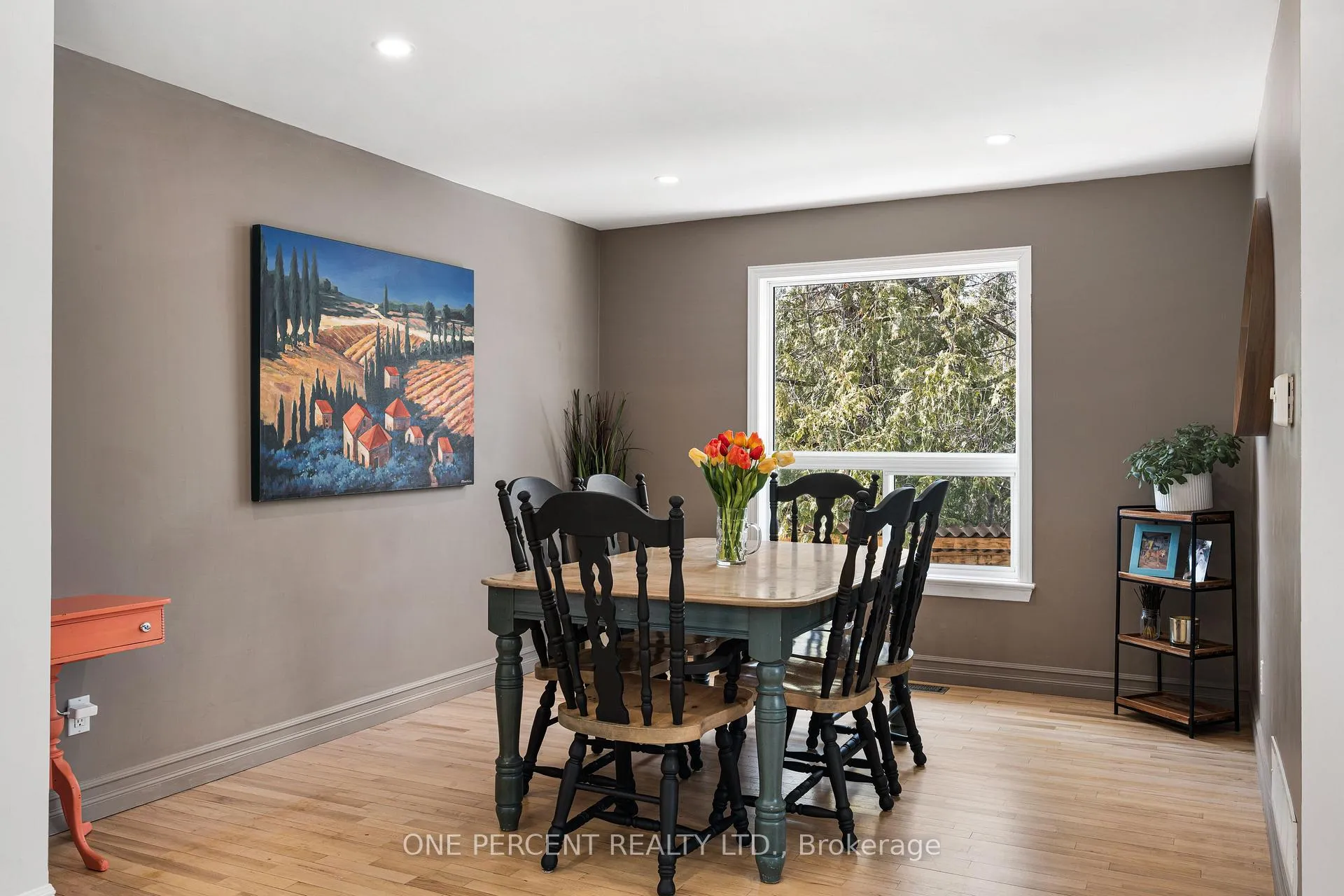 Photo 6 of 28 Sawgrass Circle, Ottawa, Remainder of Stittsville & Area — HOMEH