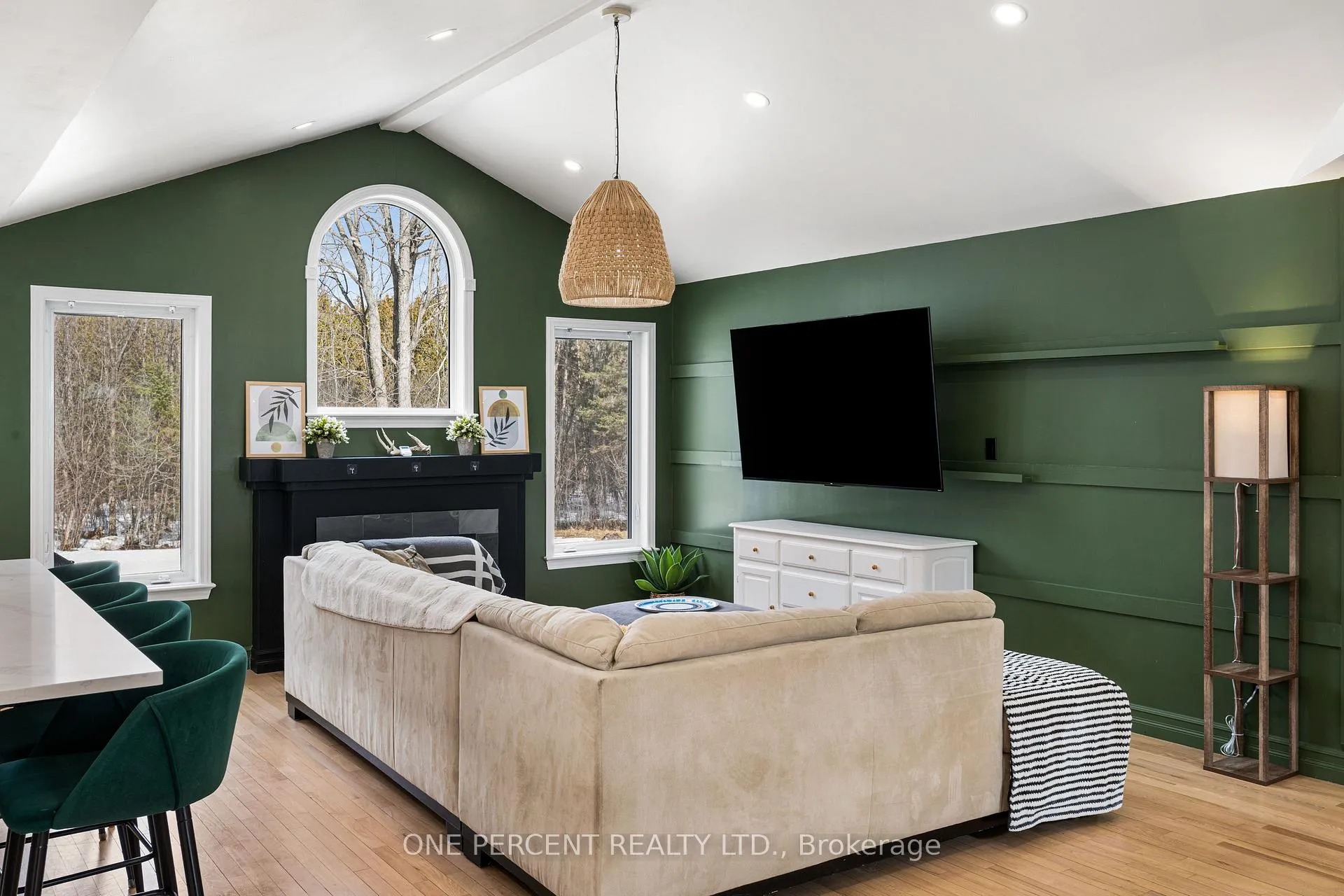 Photo 9 of 28 Sawgrass Circle, Ottawa, Remainder of Stittsville & Area — HOMEH