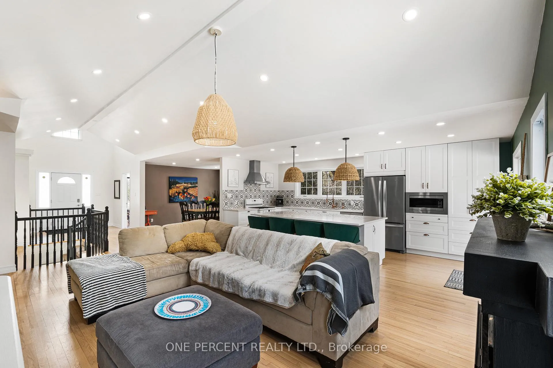 Photo 11 of 28 Sawgrass Circle, Ottawa, Remainder of Stittsville & Area — HOMEH