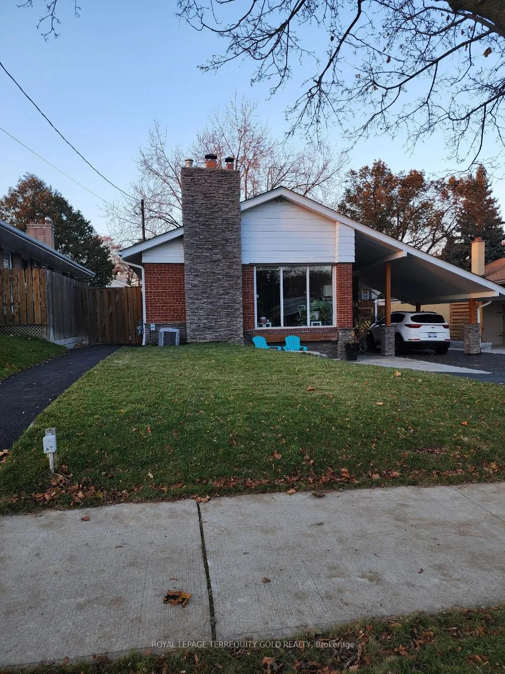 Photo 1 of 14 Hedges Boulevard, Etobicoke, Princess-Rosethorn — HOMEH
