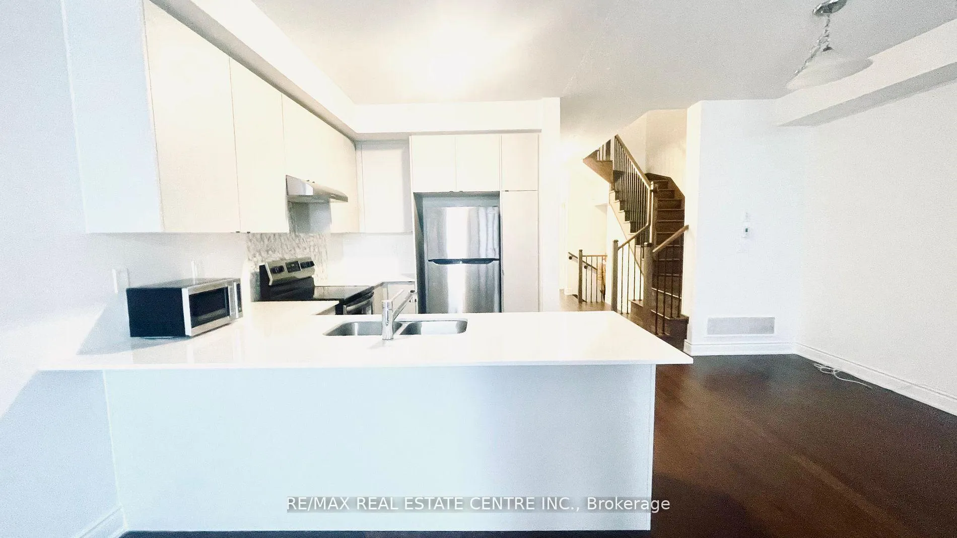 Photo 2 of 55 Bermondsey Way, Brampton, Bram West — HOMEH