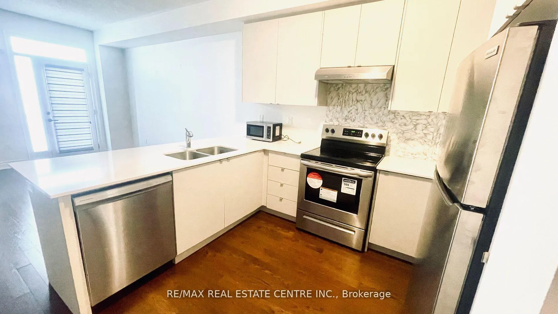 Photo 3 of 55 Bermondsey Way, Brampton, Bram West — HOMEH