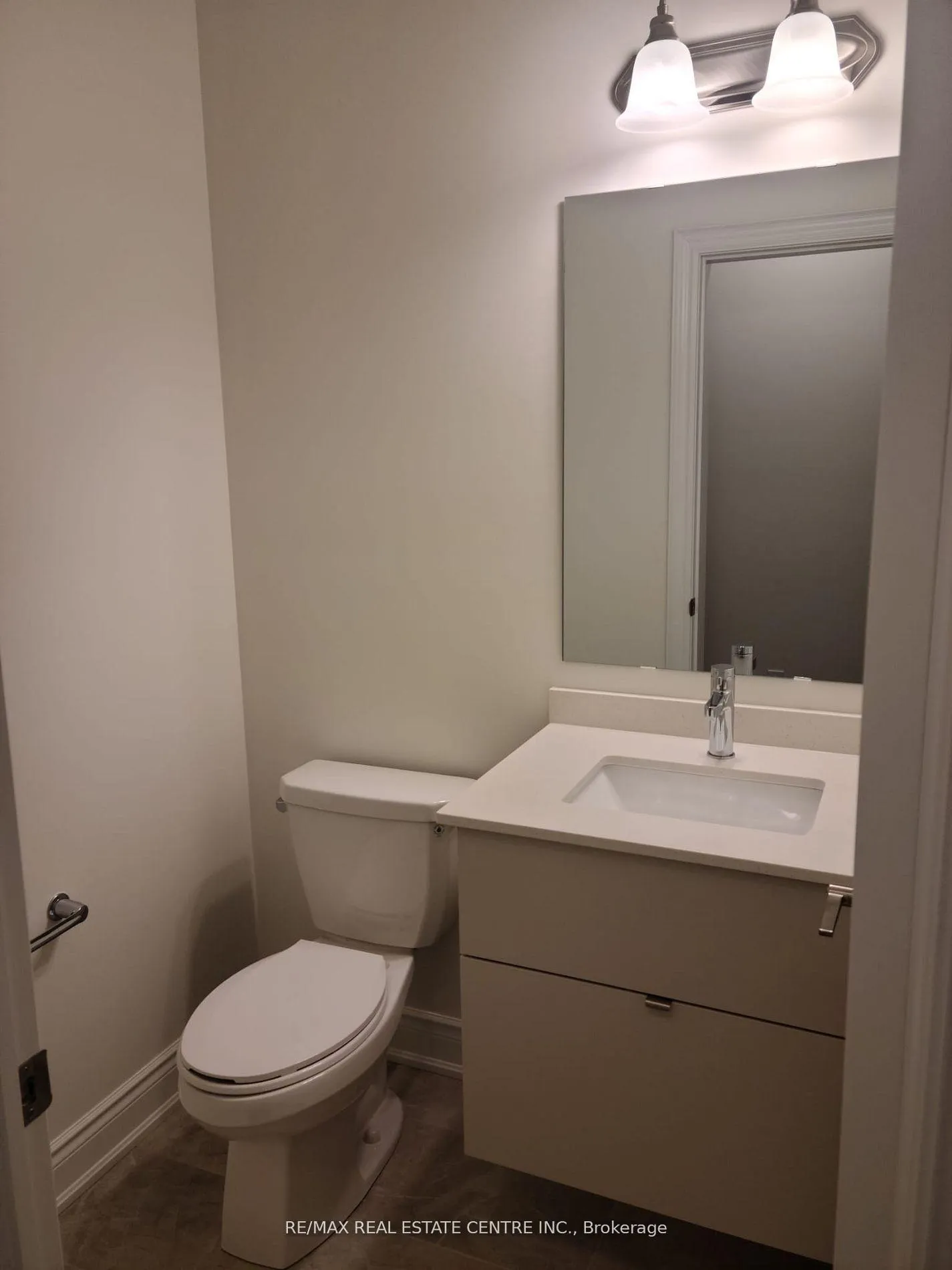 Photo 5 of 55 Bermondsey Way, Brampton, Bram West — HOMEH