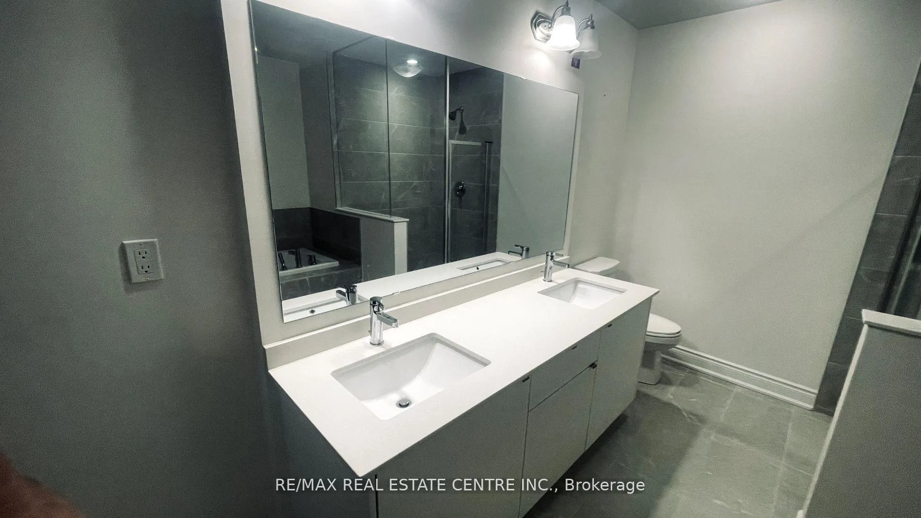 Photo 10 of 55 Bermondsey Way, Brampton, Bram West — HOMEH