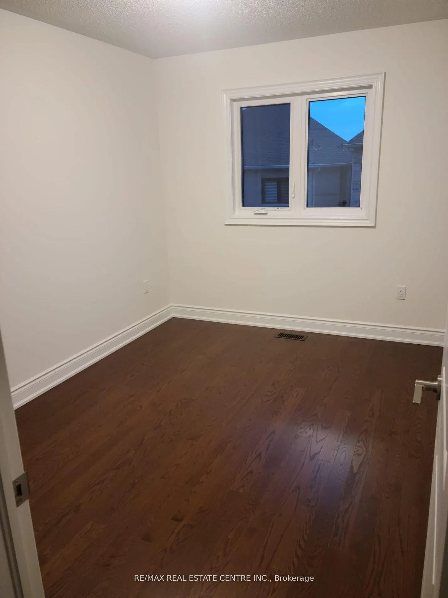 Photo 13 of 55 Bermondsey Way, Brampton, Bram West — HOMEH