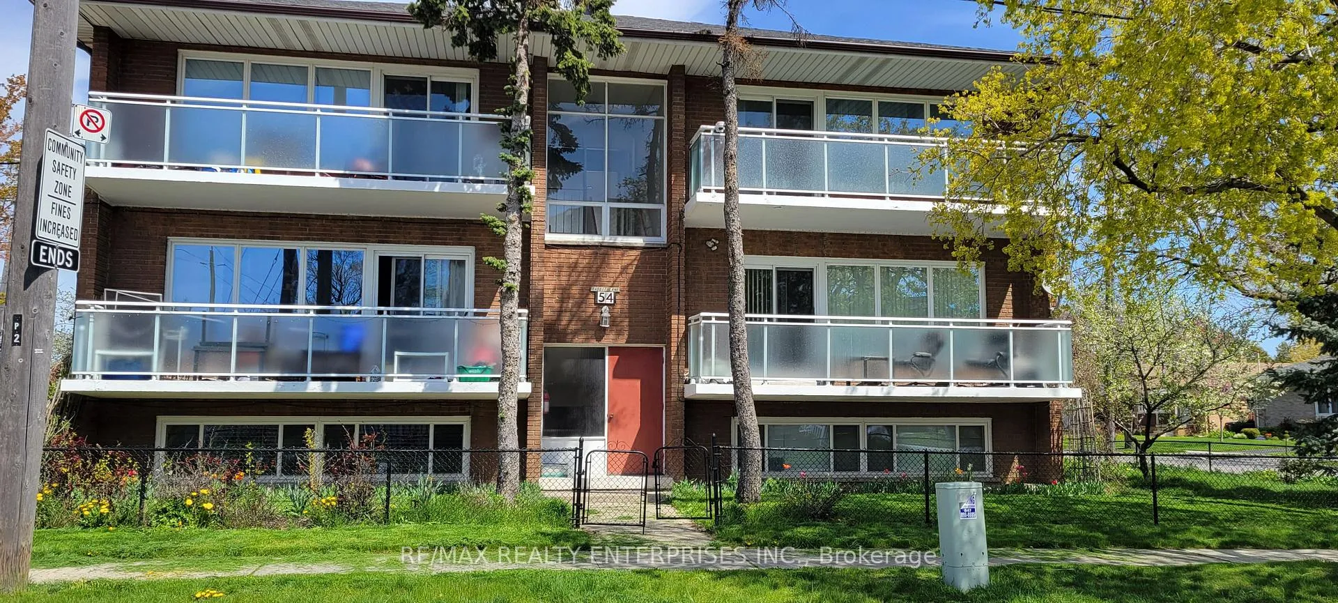 Front of Unit 5, 54 Rabbit Lane