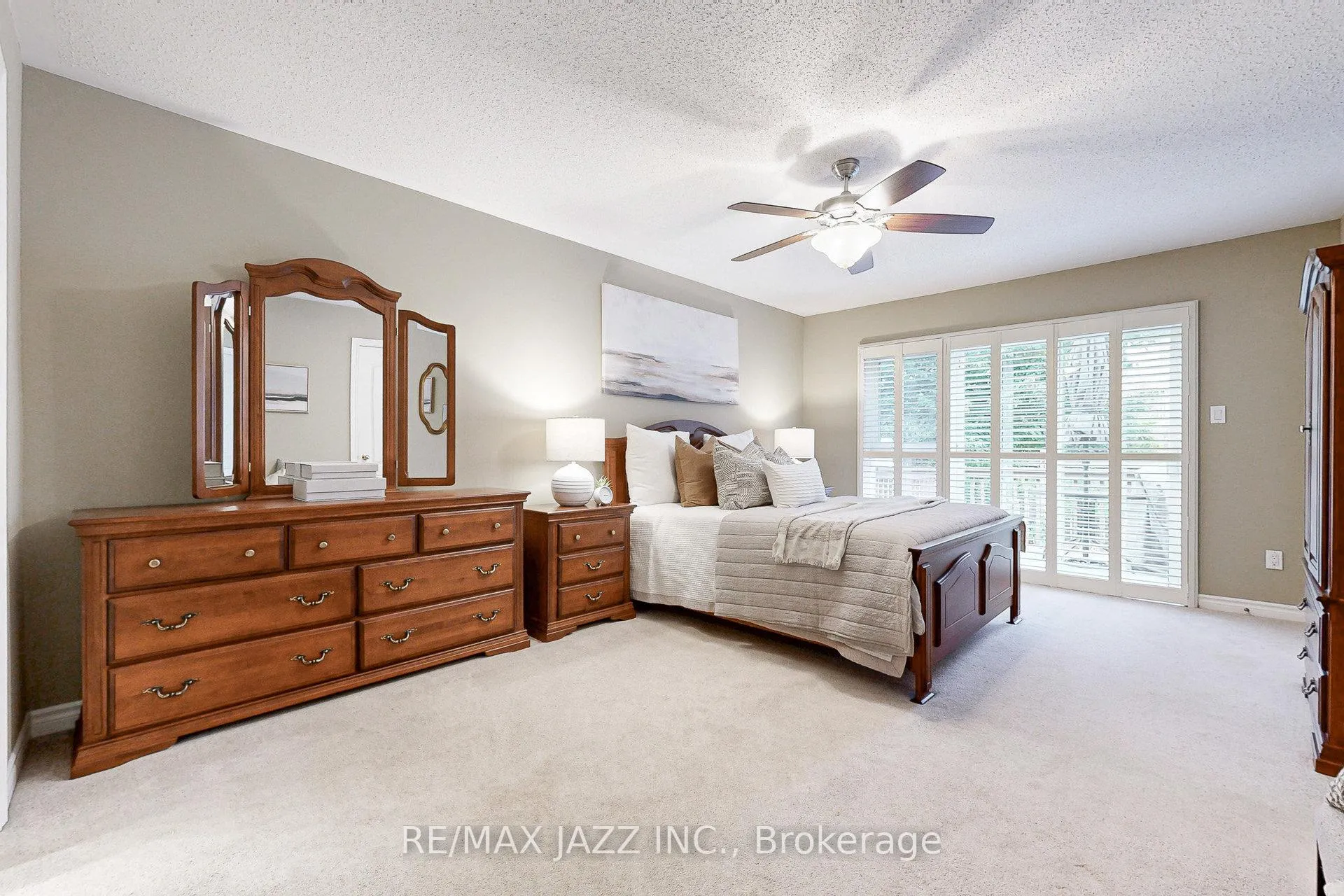 Photo 11 of Unit 9, 350 Lakebreeze Drive, Clarington, Newcastle — HOMEH