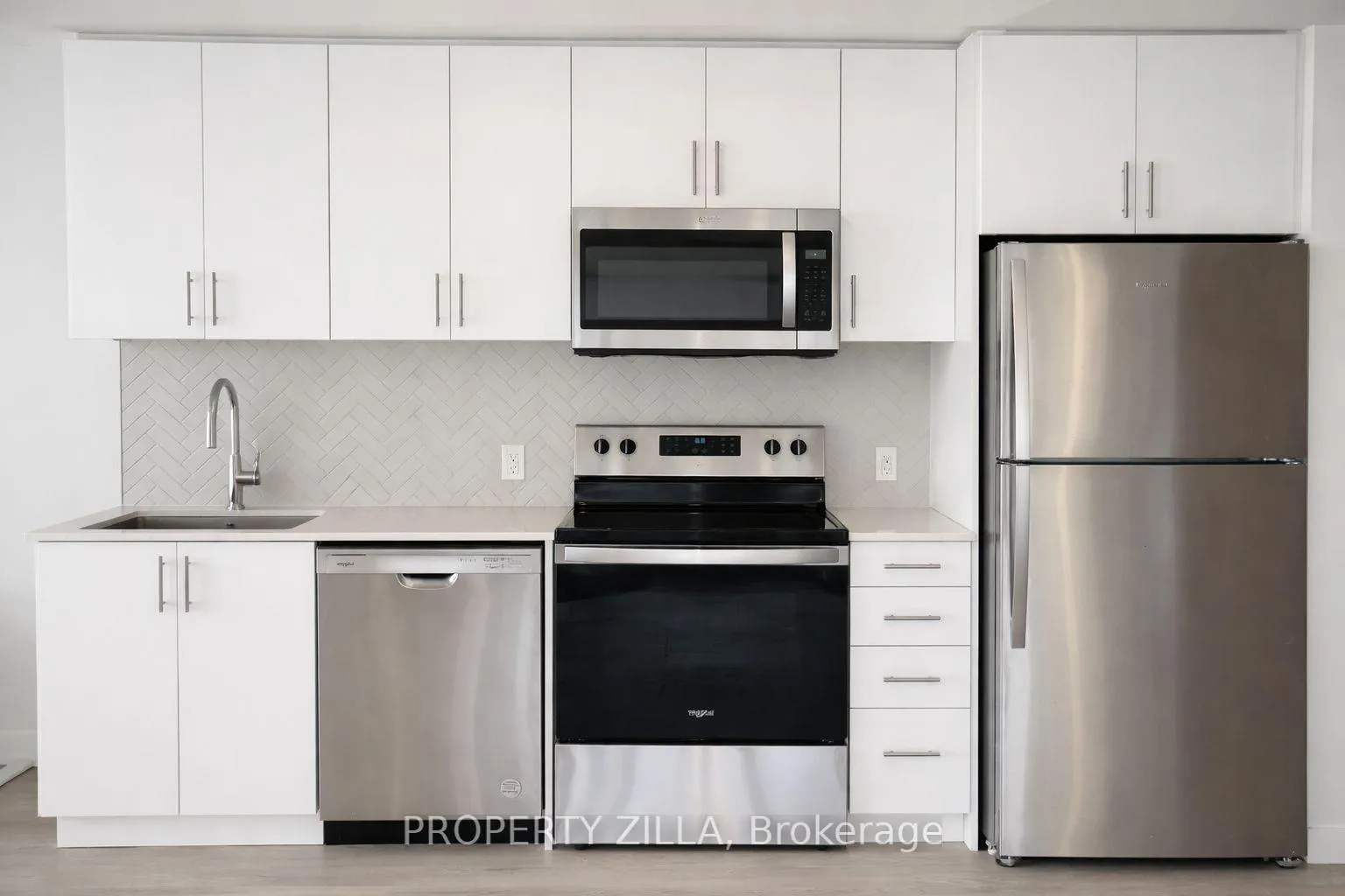 Photo 2 of Unit 1205, 2782 barton Street E, Hamilton, Riverdale — HOMEH