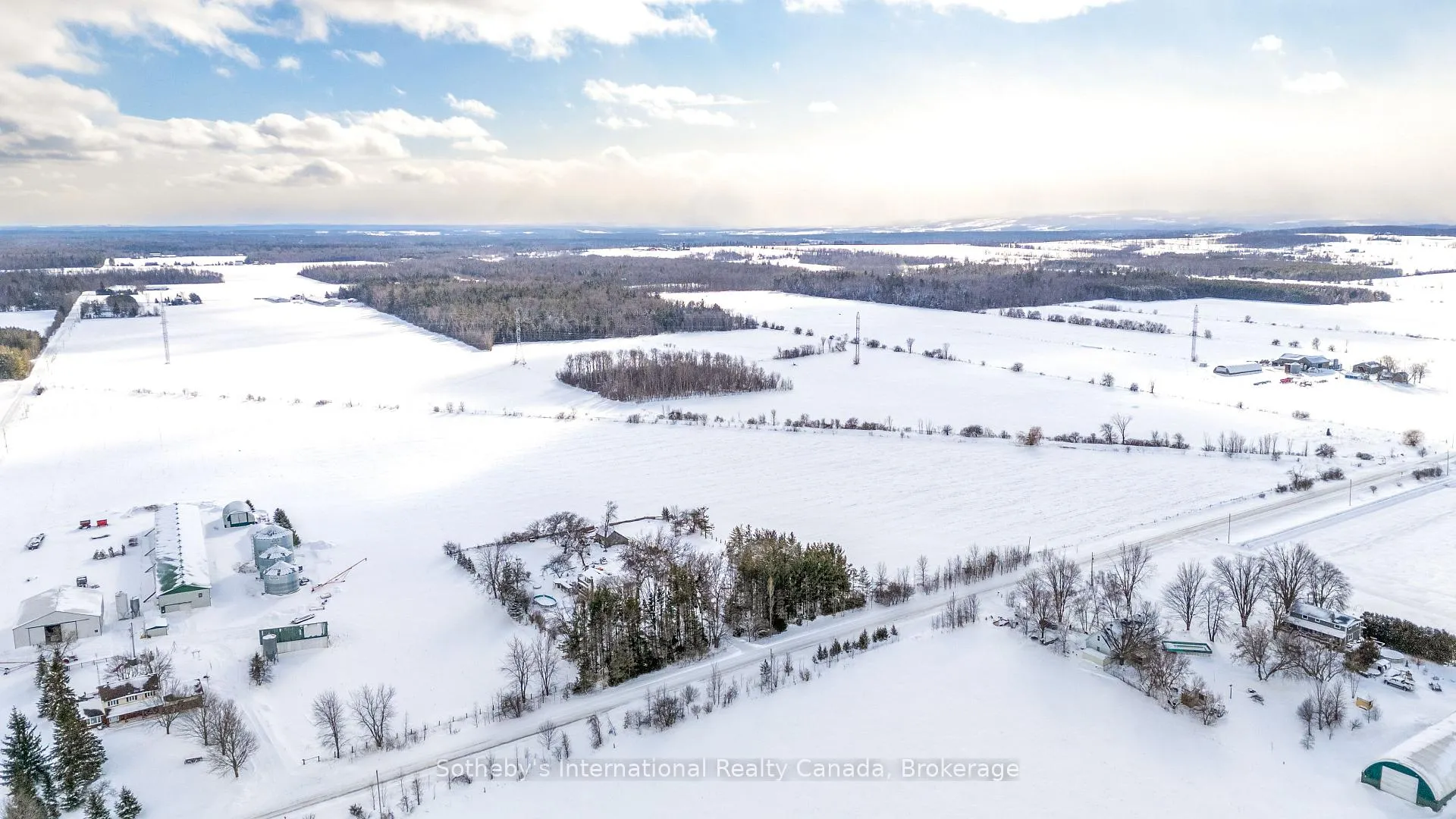 Photo 7 of 5509 Concession Road 7 Sunnidale, Clearview, Rural Clearview — HOMEH