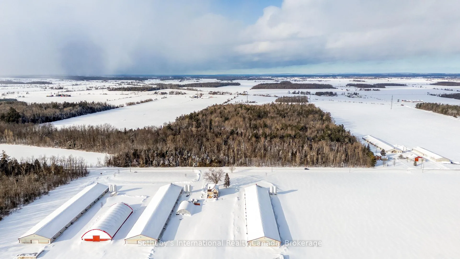 Photo 11 of 5509 Concession Road 7 Sunnidale, Clearview, Rural Clearview — HOMEH
