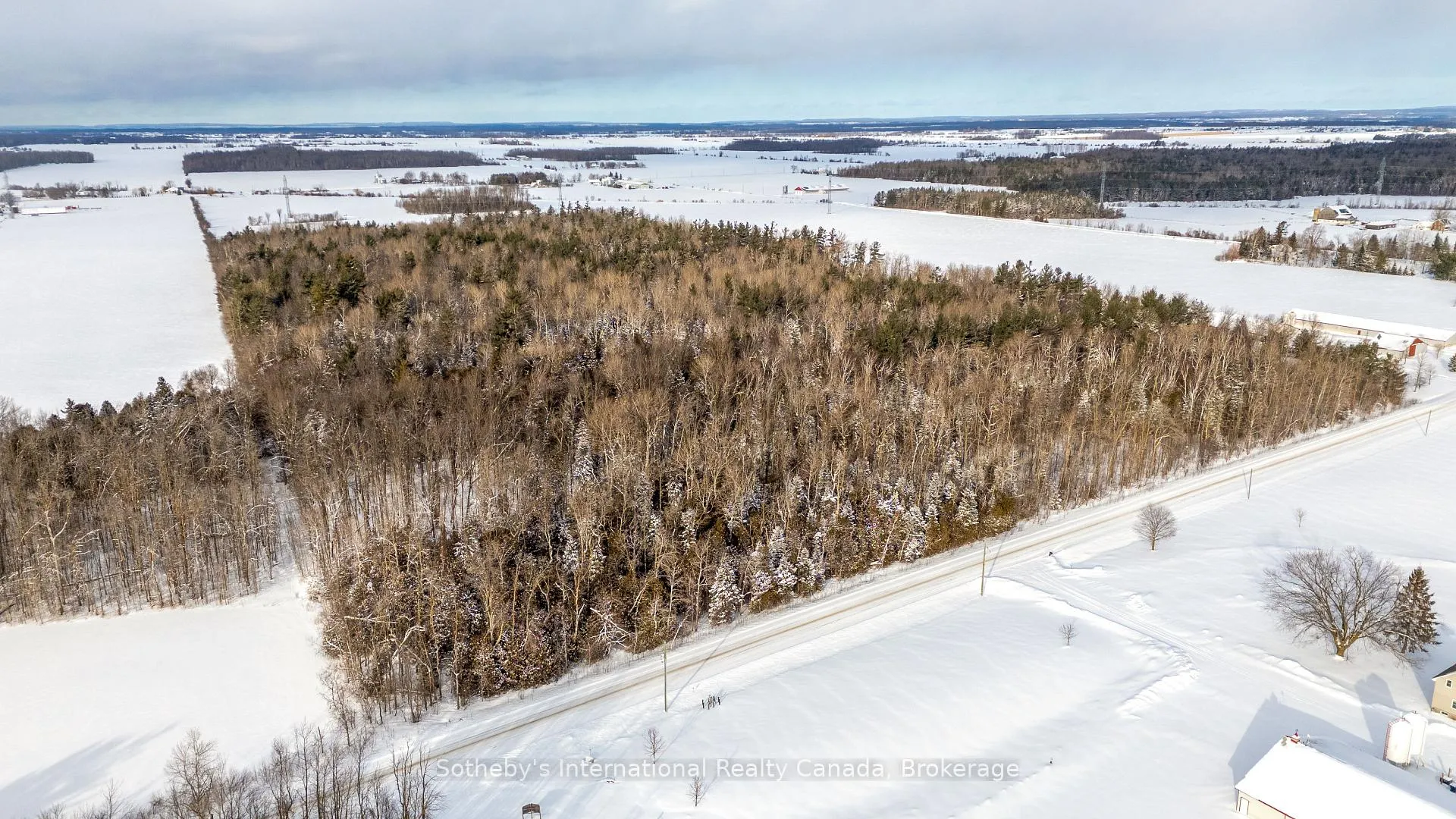 Photo 13 of 5509 Concession Road 7 Sunnidale, Clearview, Rural Clearview — HOMEH