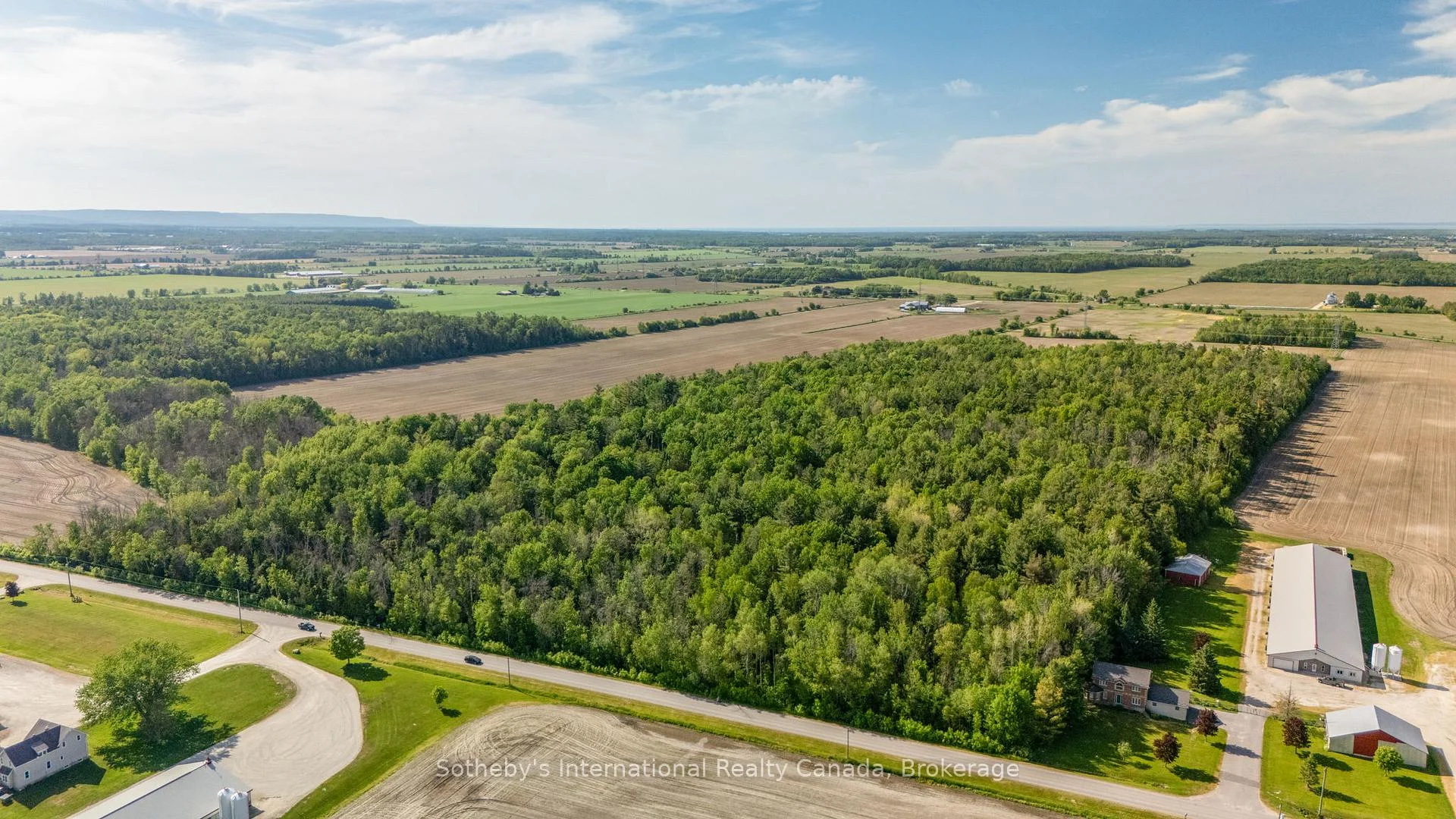 Photo 24 of 5509 Concession Road 7 Sunnidale, Clearview, Rural Clearview — HOMEH