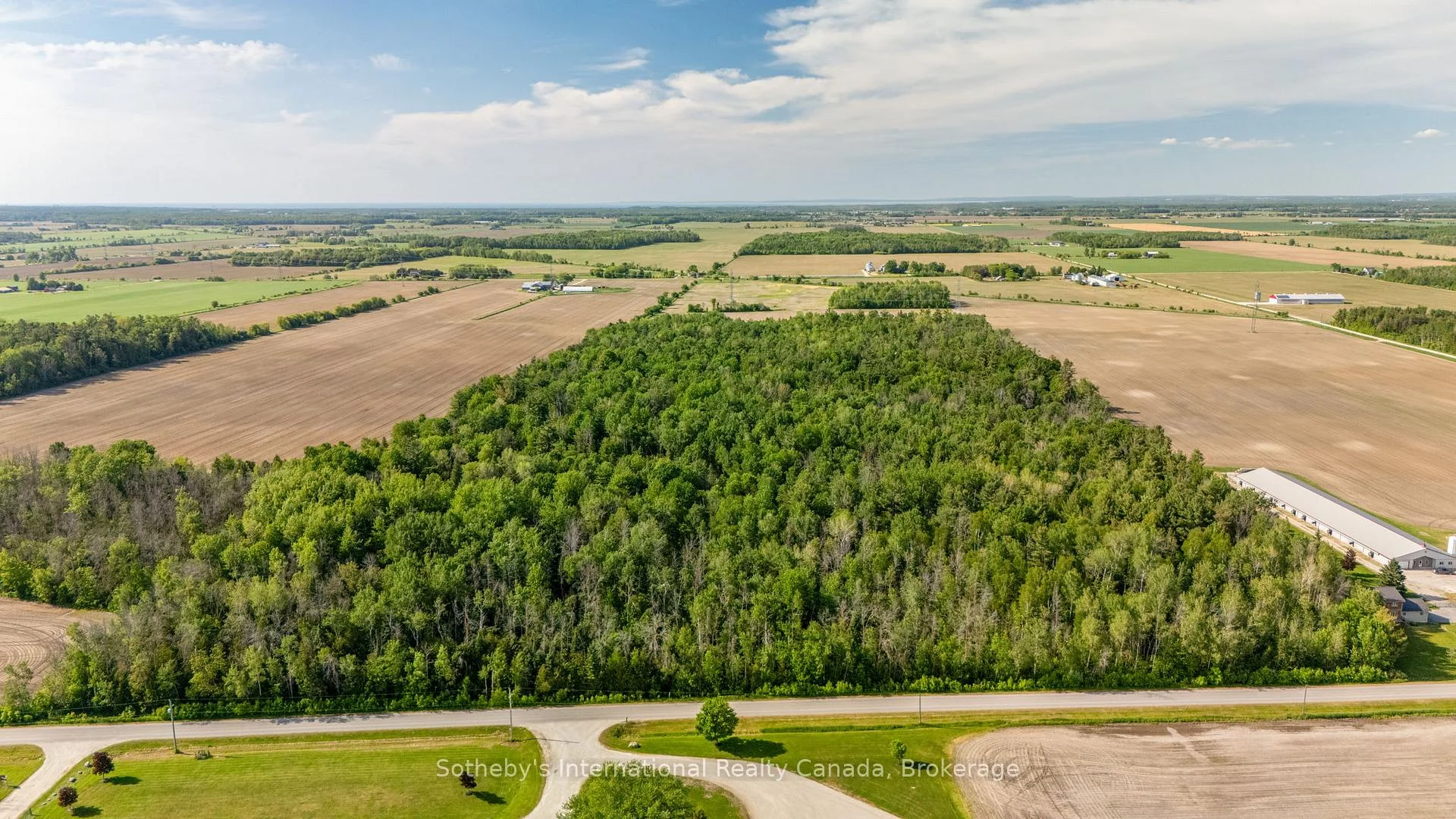 Photo 26 of 5509 Concession Road 7 Sunnidale, Clearview, Rural Clearview — HOMEH