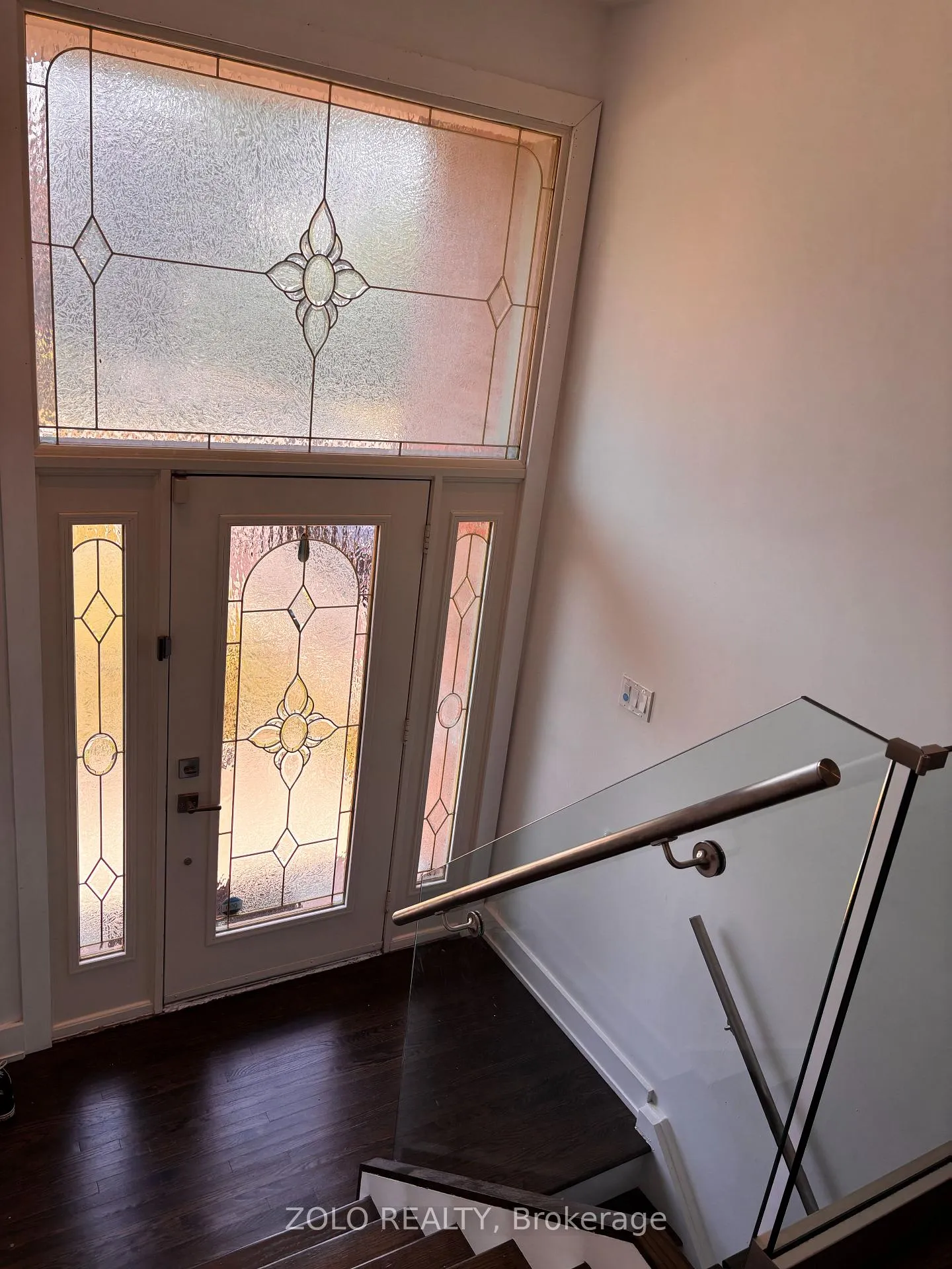 Photo 8 of 74 Ladyslipper Court, Markham, Bayview Glen — HOMEH
