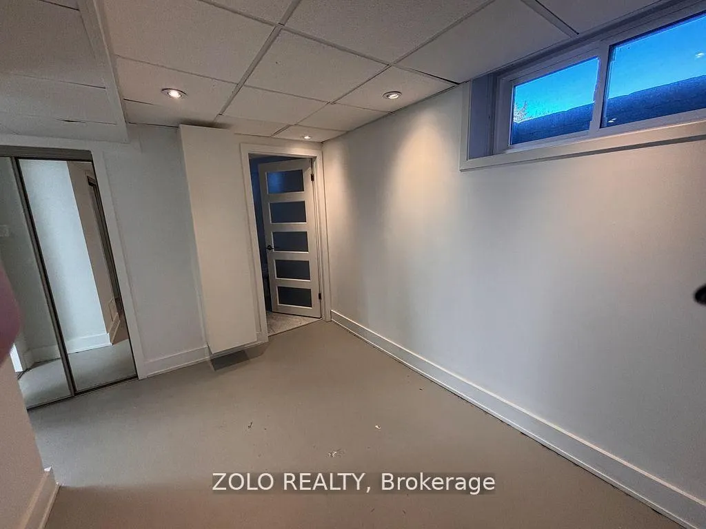 Photo 13 of 74 Ladyslipper Court, Markham, Bayview Glen — HOMEH