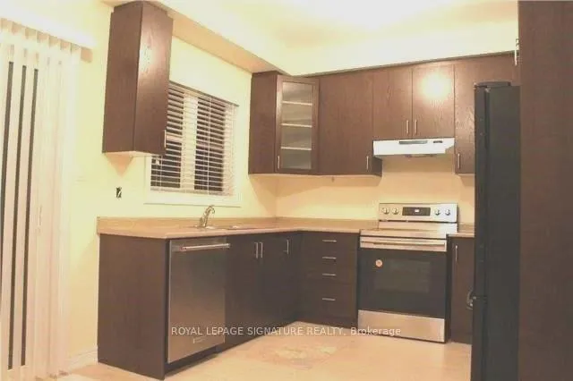 Photo 6 of Unit Upper, 61 Frenchpark Circle, Brampton, Credit Valley — HOMEH