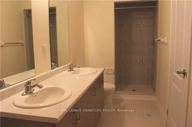 Photo 9 of Unit Upper, 61 Frenchpark Circle, Brampton, Credit Valley — HOMEH