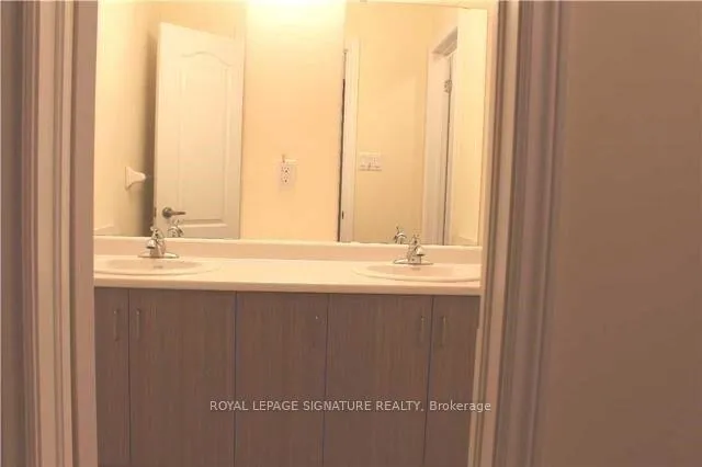 Photo 13 of Unit Upper, 61 Frenchpark Circle, Brampton, Credit Valley — HOMEH