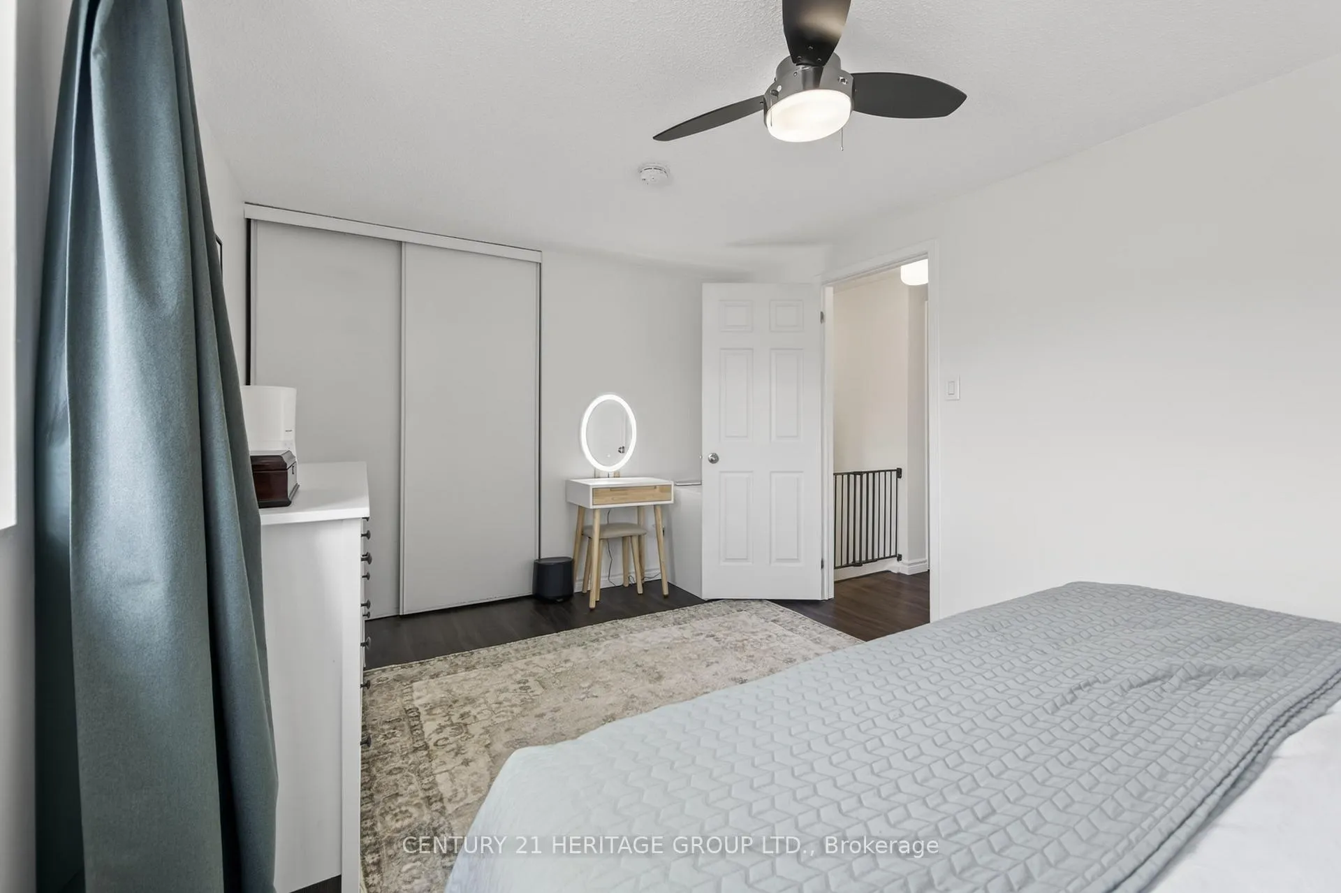 Photo 13 of 17 Burns Circle, Barrie, Letitia Heights — HOMEH