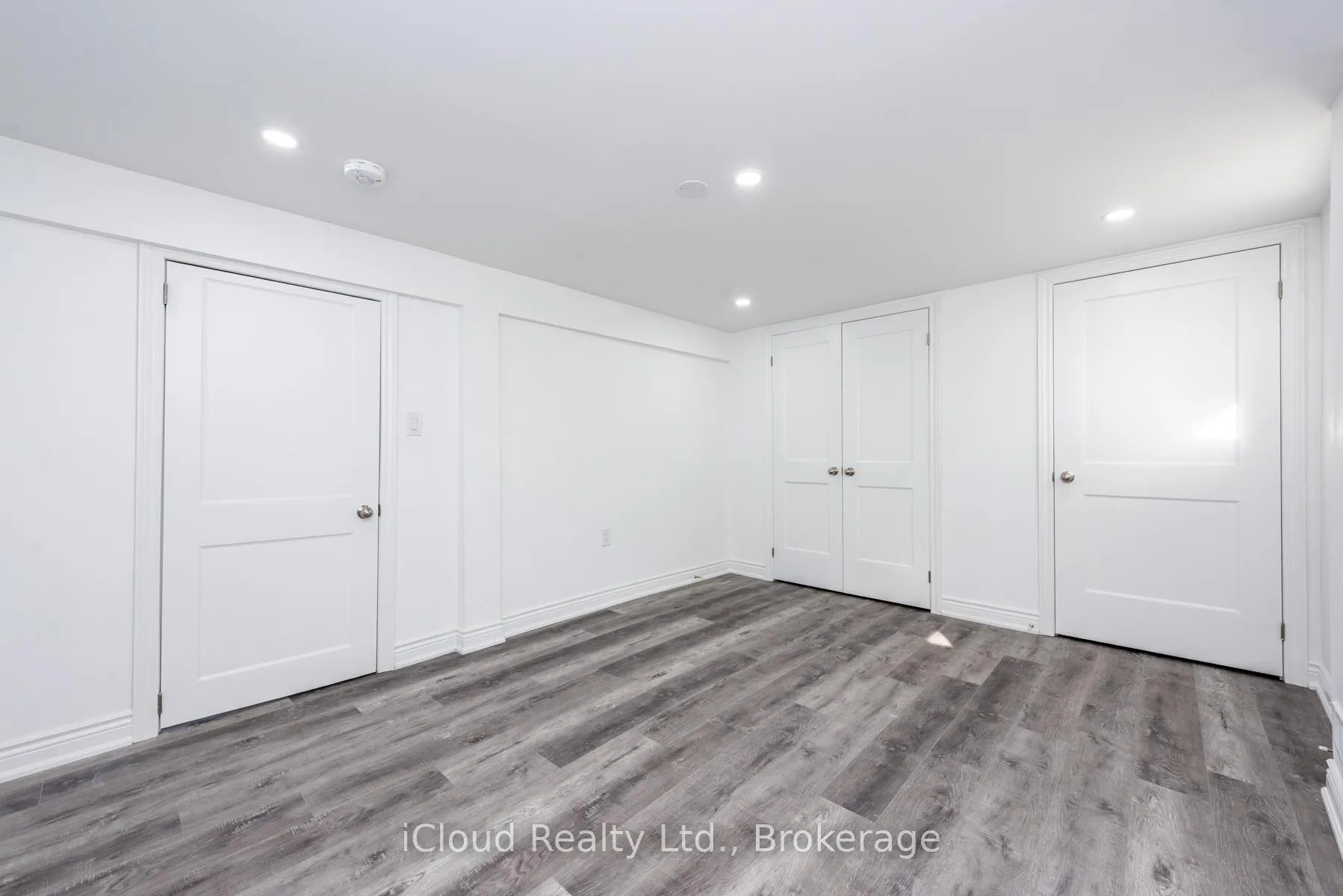 Photo 41 of 105 Avondale Boulevard, Brampton, Avondale — HOMEH