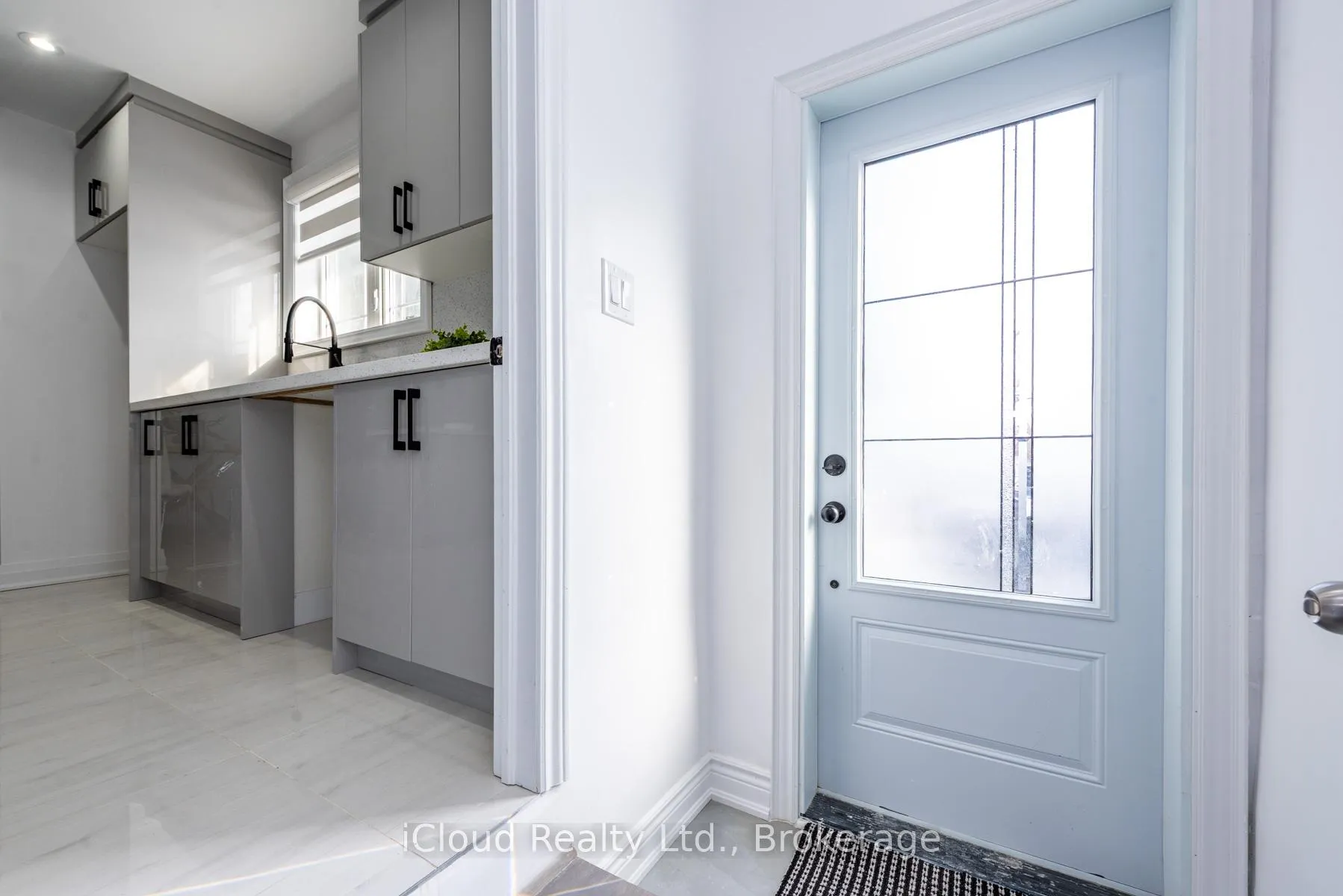 Photo 45 of 105 Avondale Boulevard, Brampton, Avondale — HOMEH