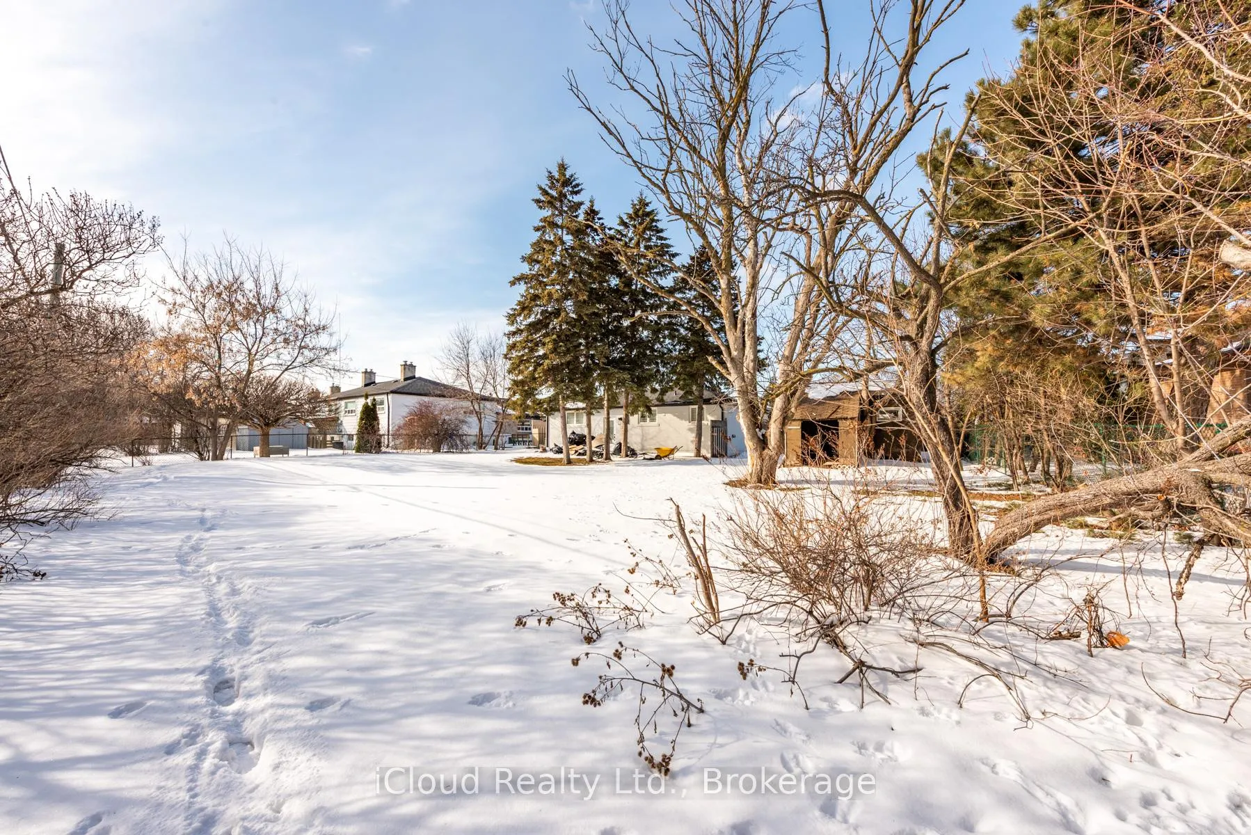 Photo 46 of 105 Avondale Boulevard, Brampton, Avondale — HOMEH