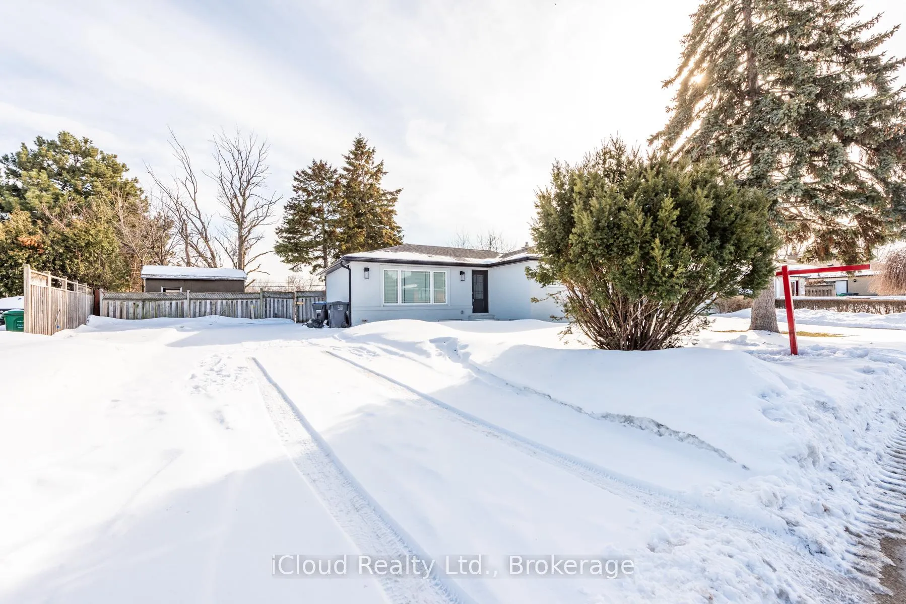 Photo 48 of 105 Avondale Boulevard, Brampton, Avondale — HOMEH
