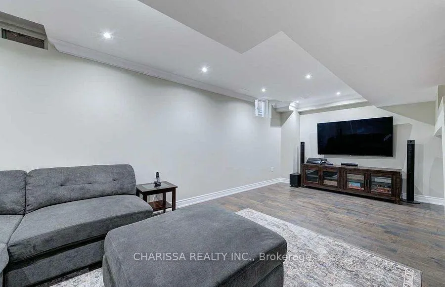 Photo 4 of Unit BSMT, 131 Spring Creek Drive, Hamilton, Waterdown — HOMEH