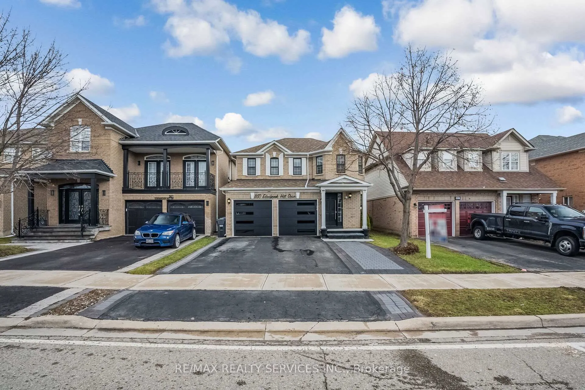 Photo 2 of 359 Edenbrook Hill Drive, Brampton, Fletcher's Meadow — HOMEH