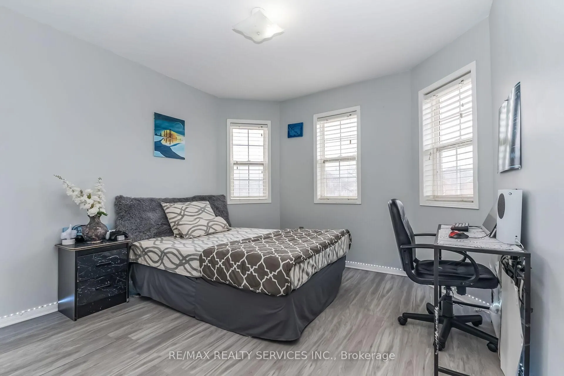 Photo 26 of 359 Edenbrook Hill Drive, Brampton, Fletcher's Meadow — HOMEH