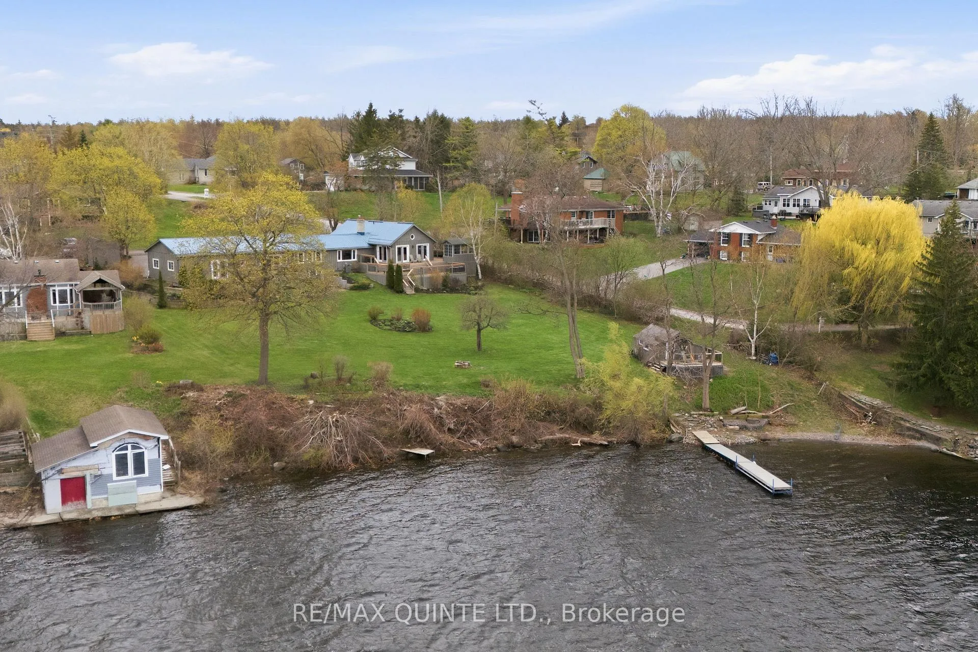 Photo 3 of 5 Hermon Lane, Prince Edward County, Ameliasburg Ward — HOMEH