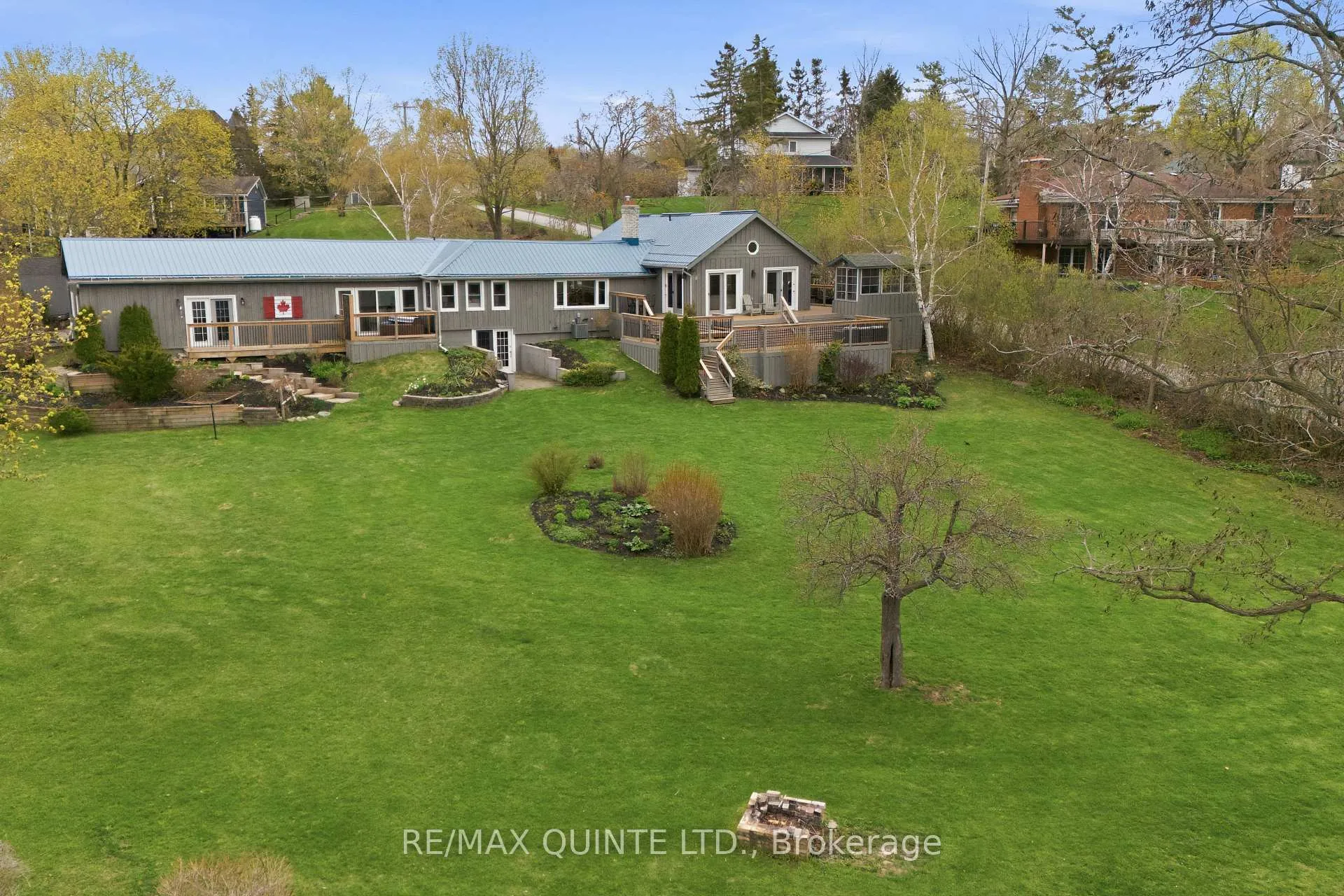Photo 4 of 5 Hermon Lane, Prince Edward County, Ameliasburg Ward — HOMEH