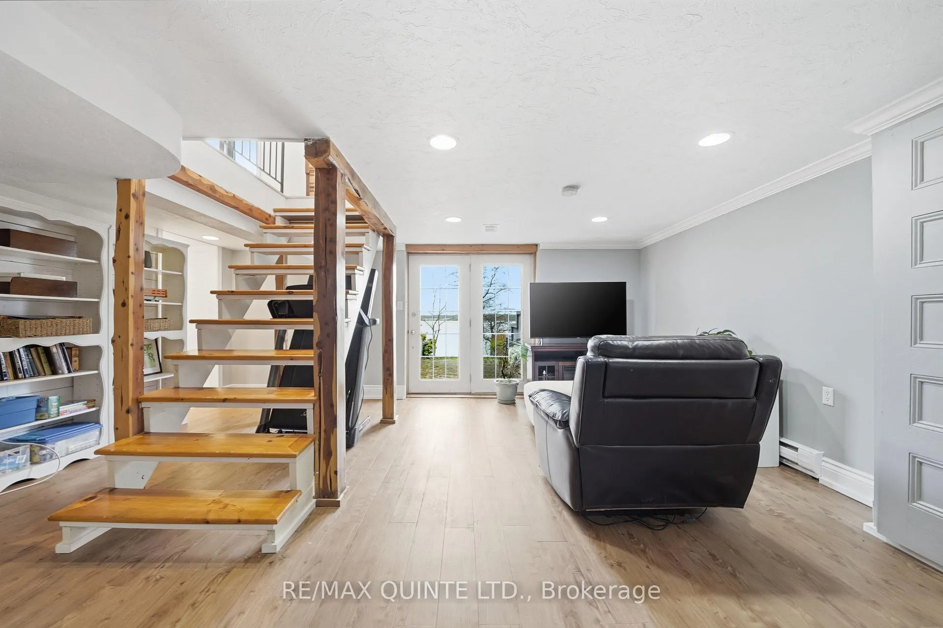 Photo 35 of 5 Hermon Lane, Prince Edward County, Ameliasburg Ward — HOMEH